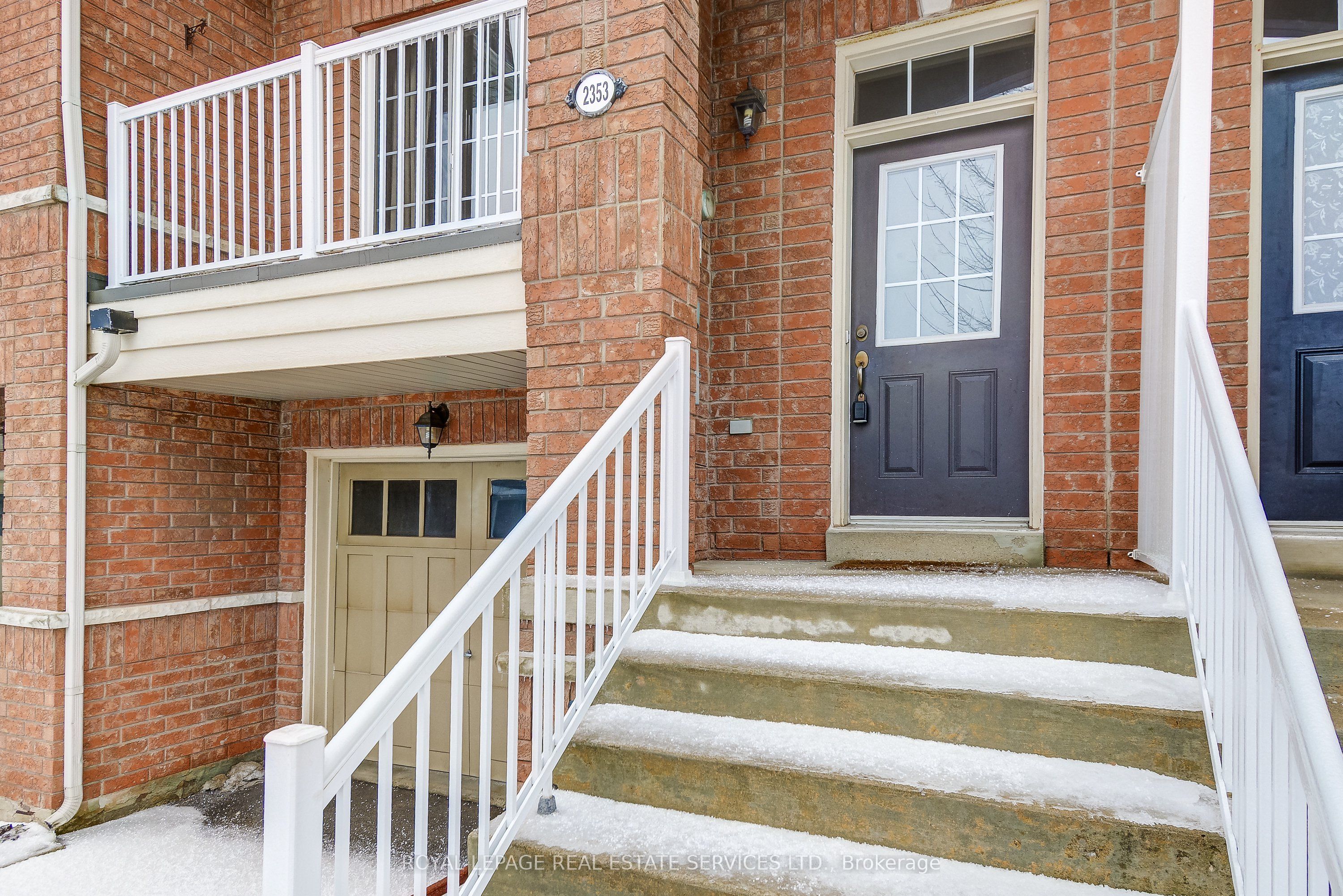 2353 Saddlecreek Crescent, Oakville 2