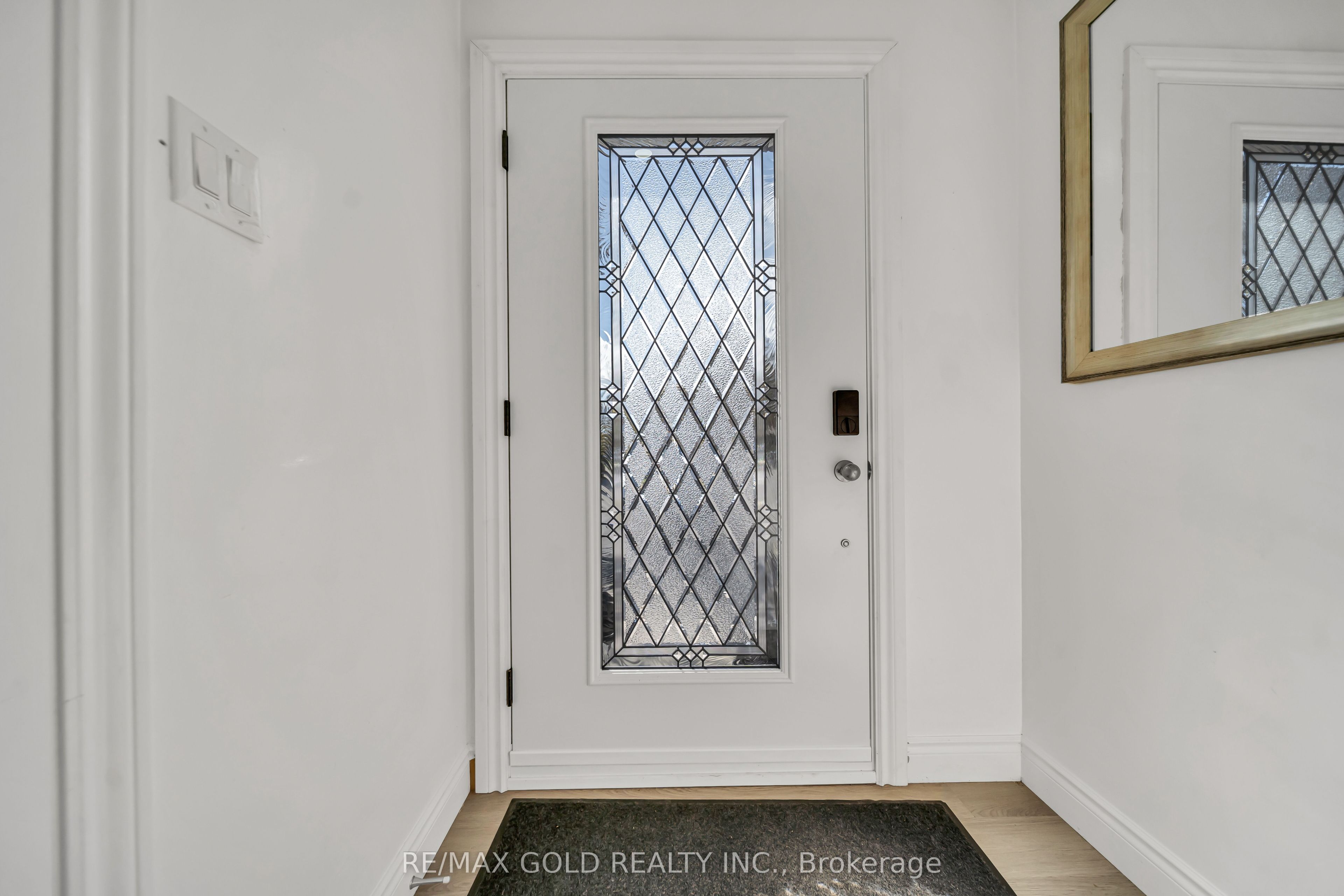 Unit Main - 70 Glenmore Crescent, Brampton 5