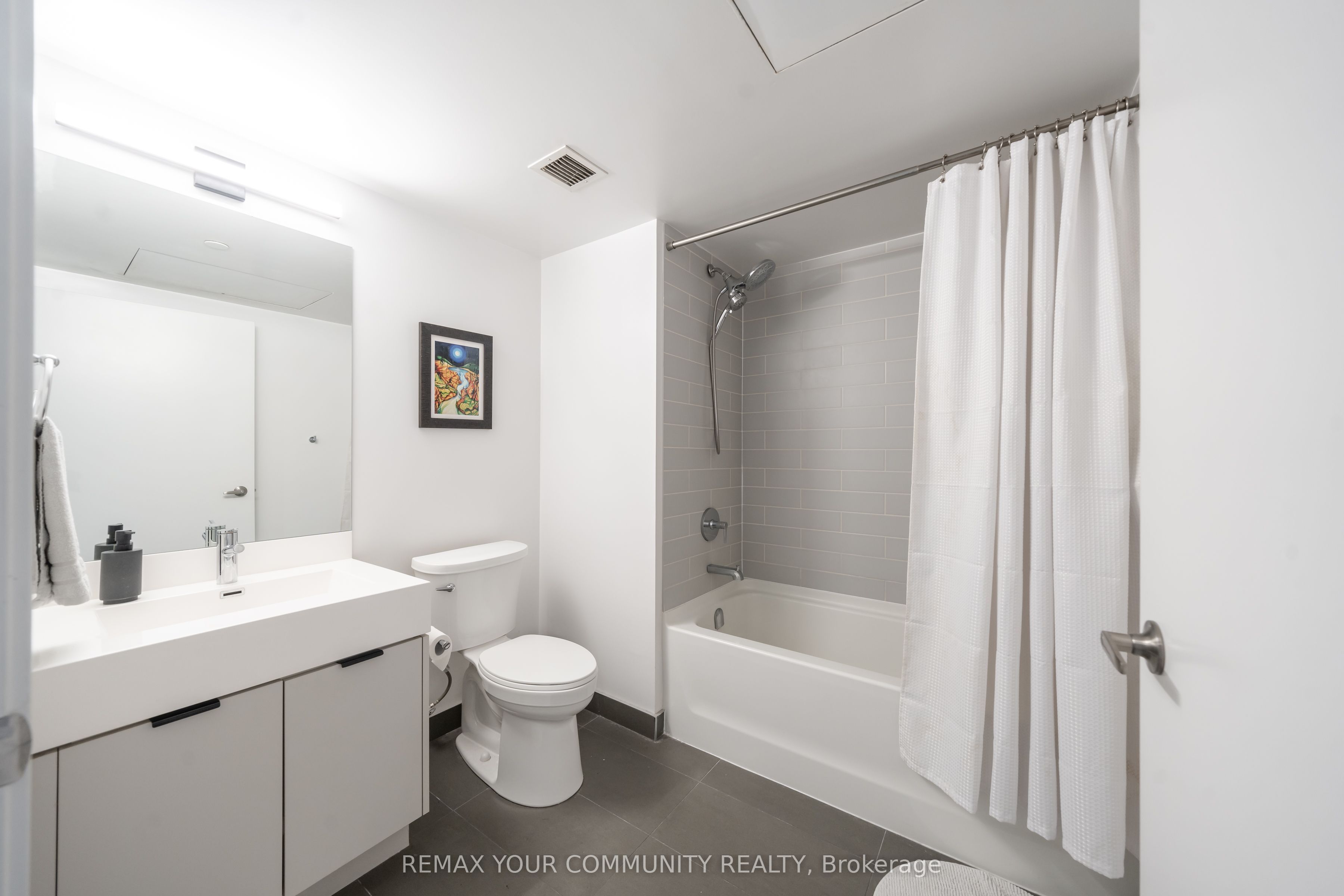 Unit 310 - 57 Brock Avenue, Toronto 4