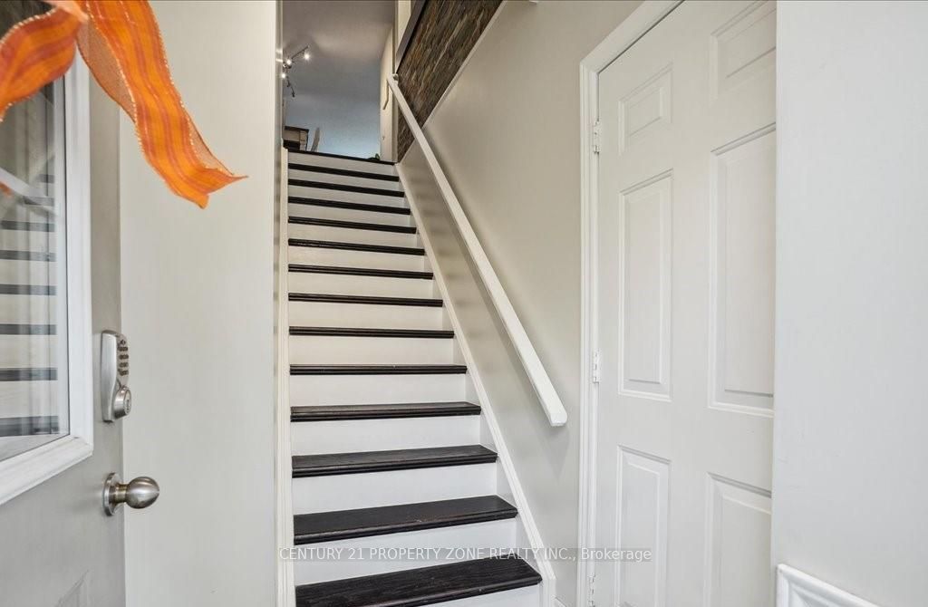 Unit 35 - 4045 Upper Middle Road, Burlington 3