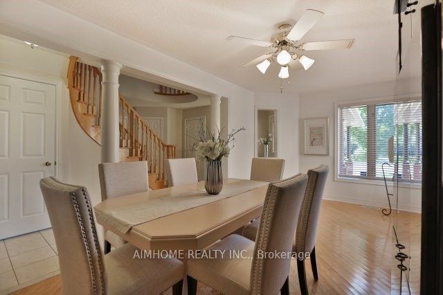 390 Grovehill Road, Oakville 2