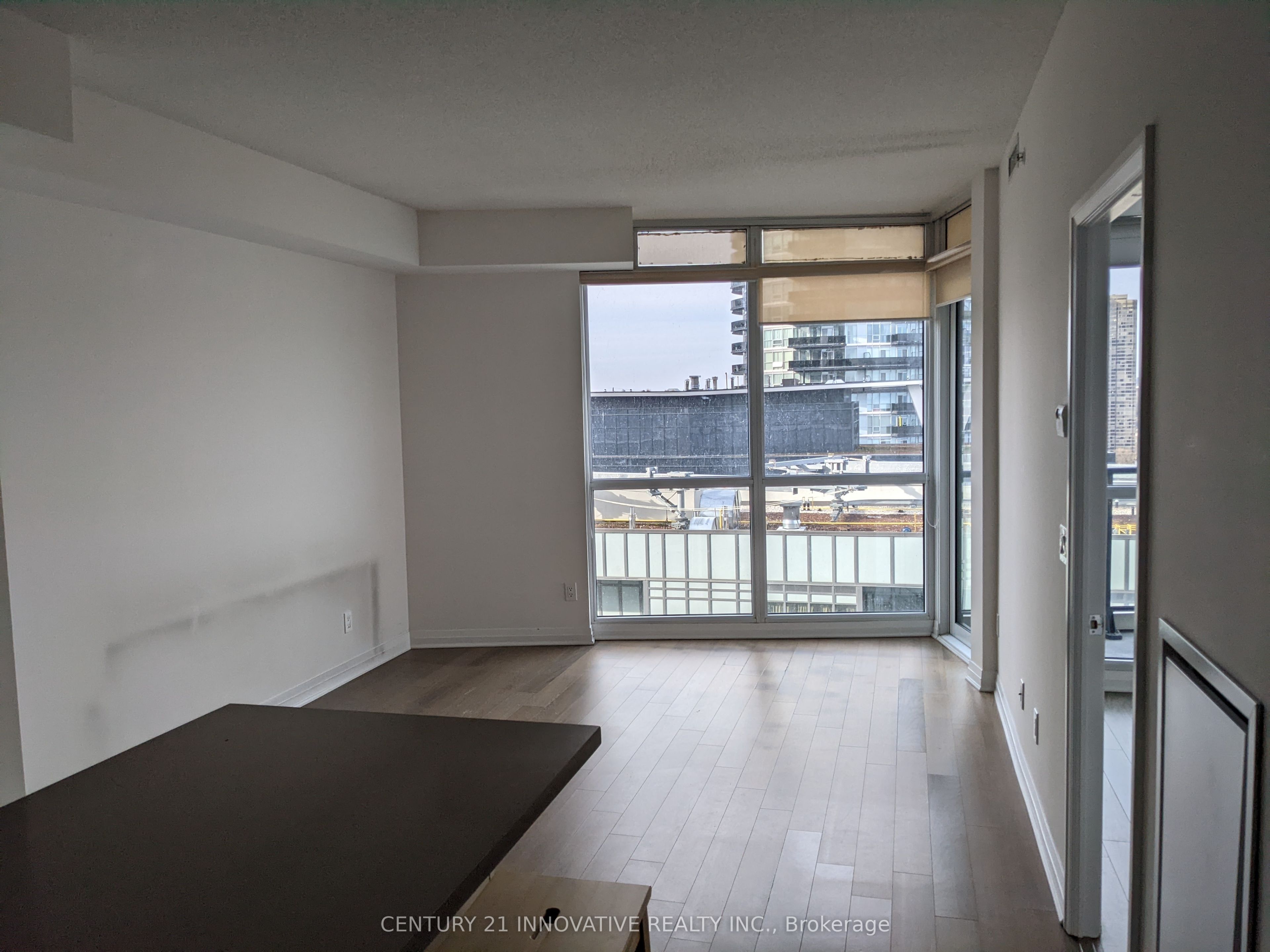 Unit 2010 - 59 Annie Craig Drive, Etobicoke 5