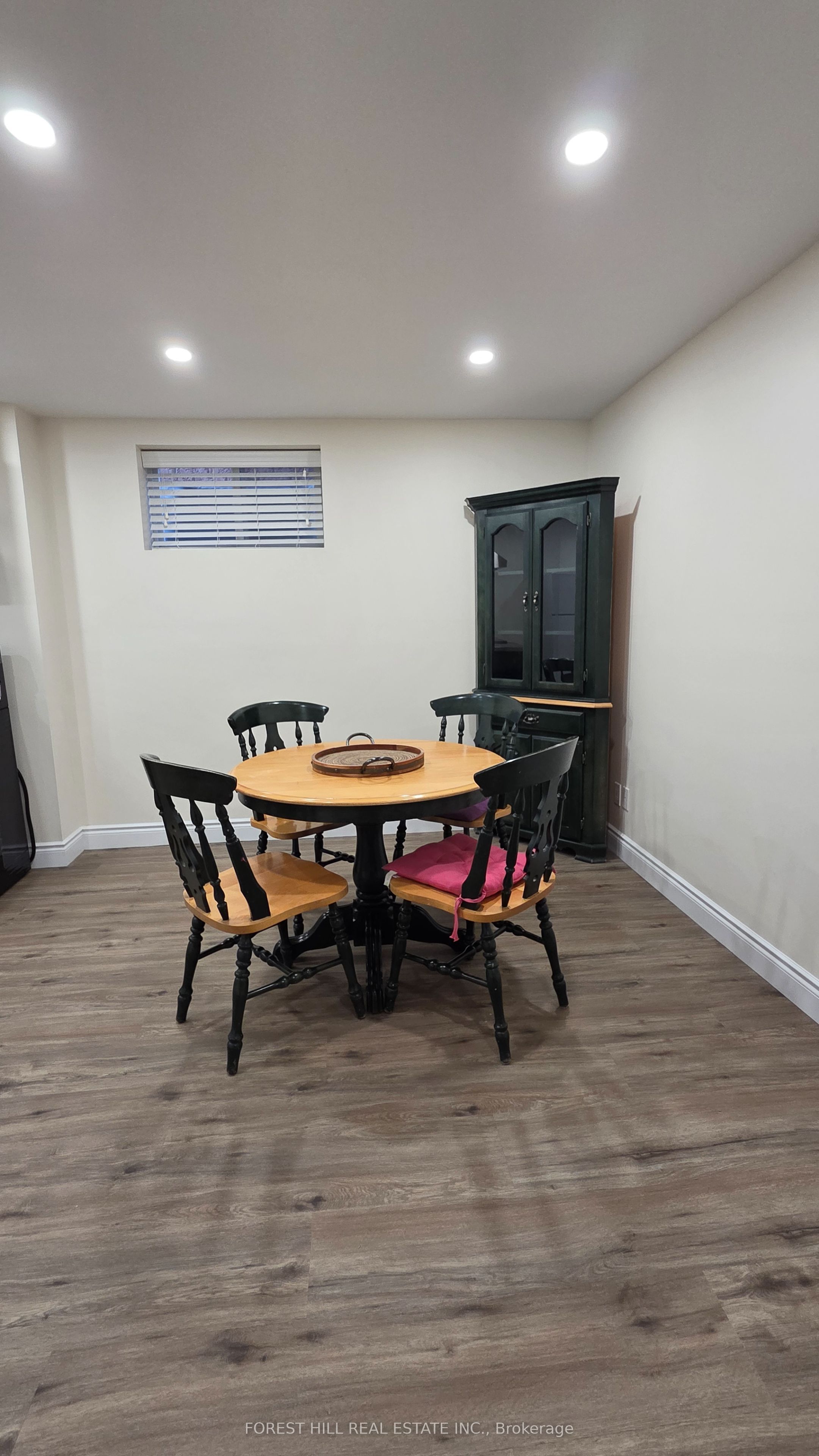 957 Sonoma Court, Mississauga 4