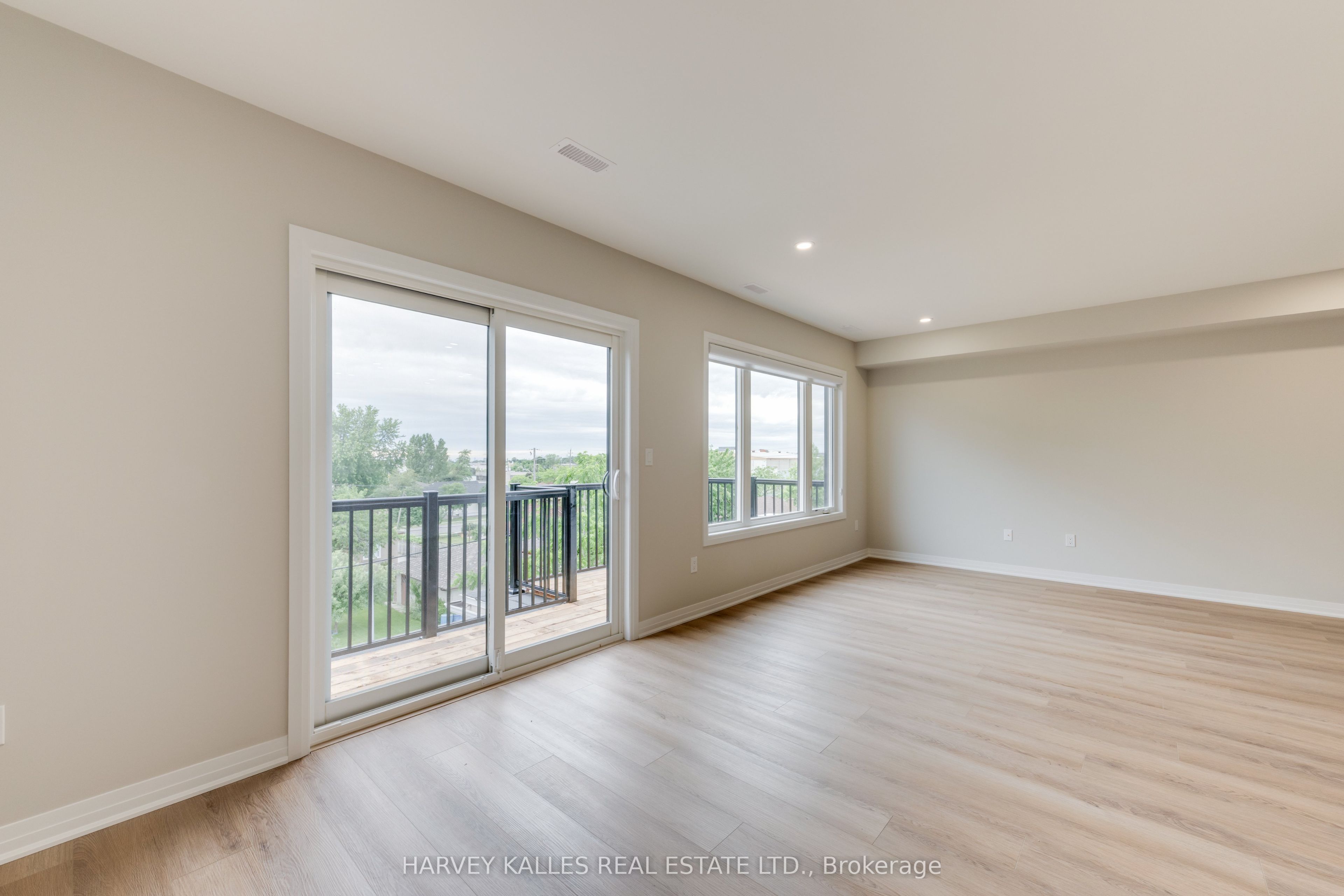 Unit 3rd Floor - 165 Spalding Road, North York 5
