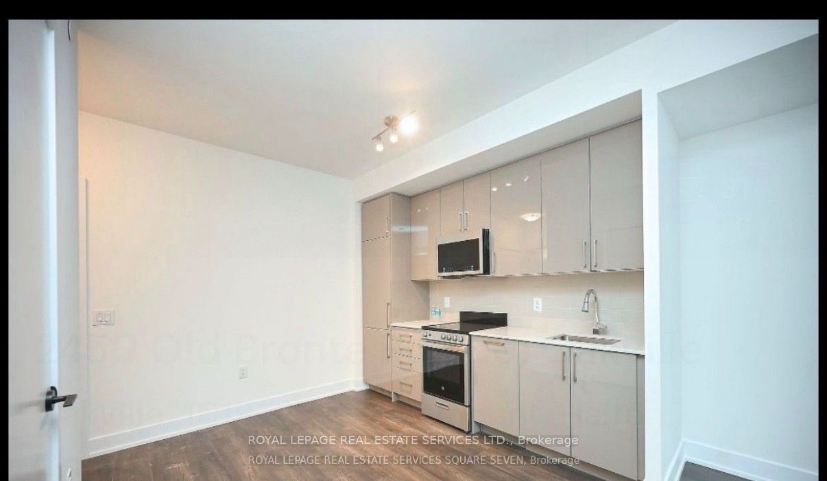 Unit 226 - 2450 Old Bronte Road, Oakville 3