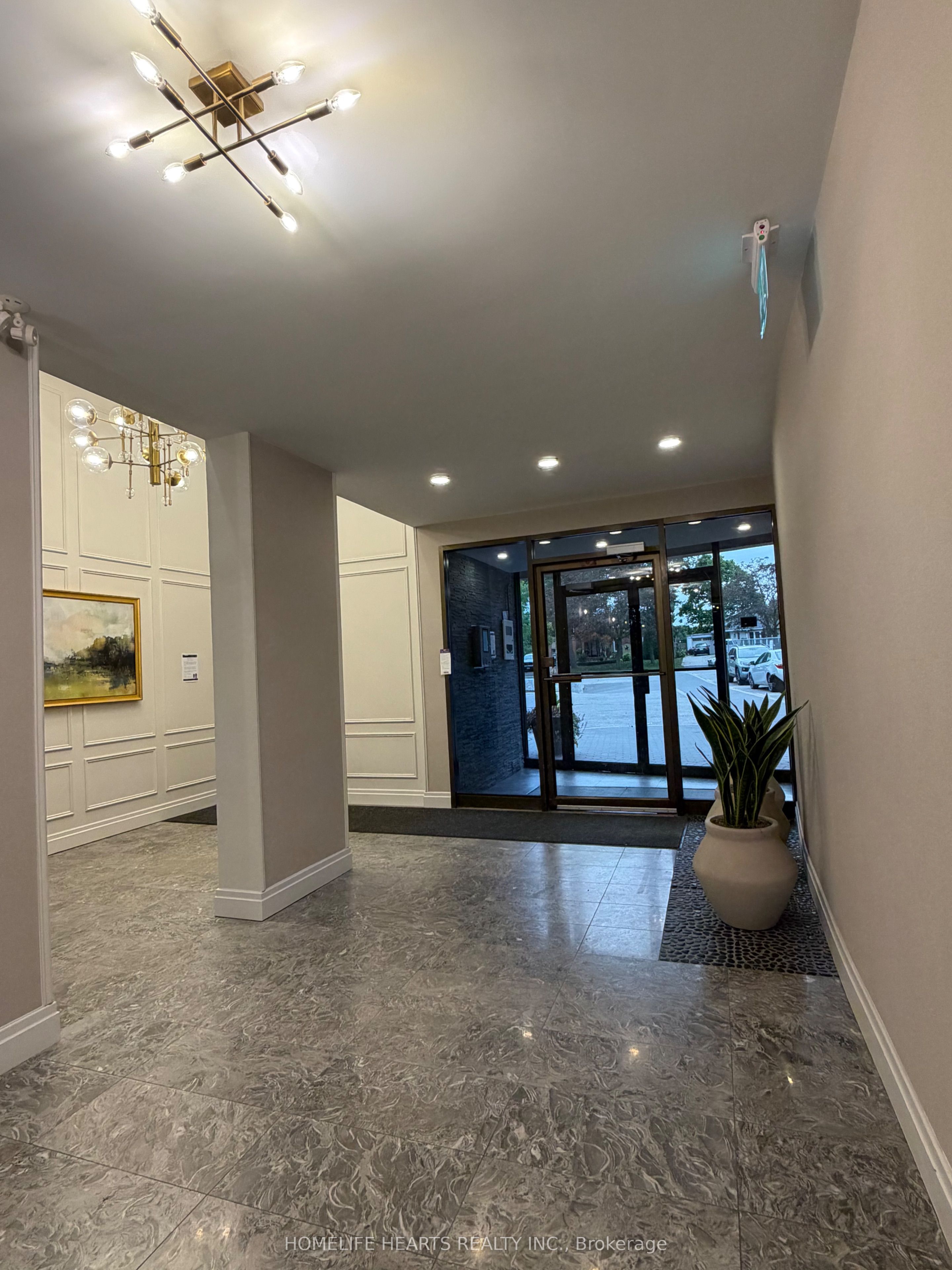 Unit 407 - 188 Mill Street S, Brampton 5