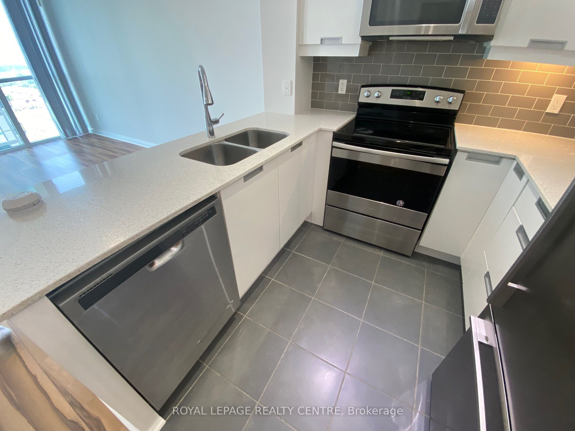 Unit 2108 - 55 Eglinton Avenue W, Mississauga 4