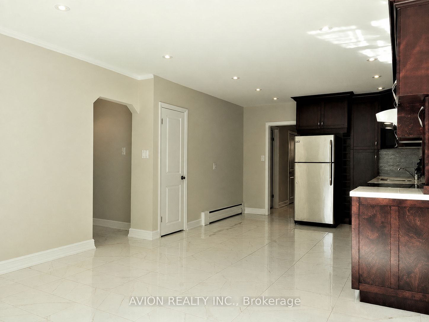 Unit 2 - 42 Emerald Crescent, Etobicoke 3