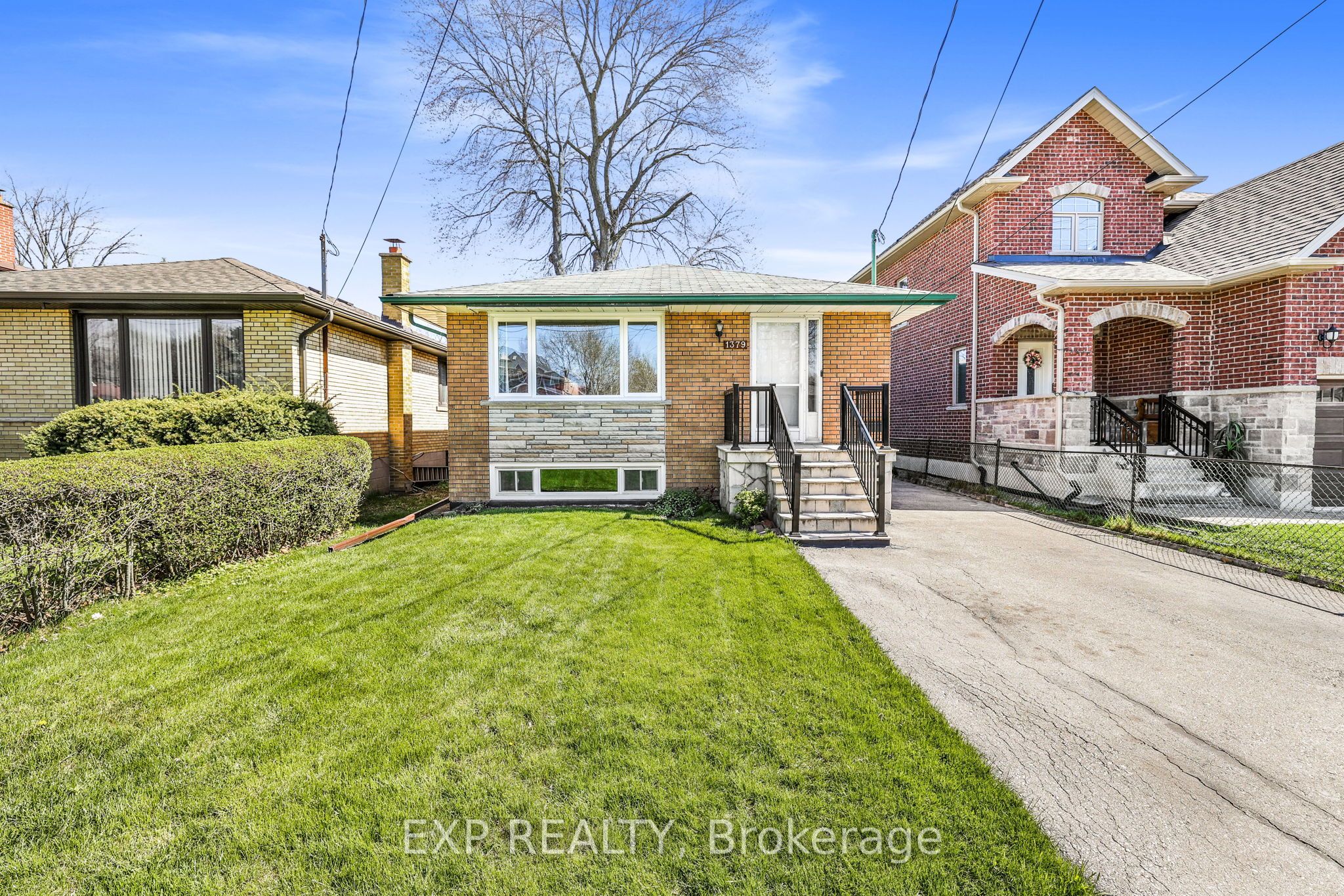 1379 Northmount Ave, Mississauga, Ontario L5E1Y4 Sold History HouseSigma