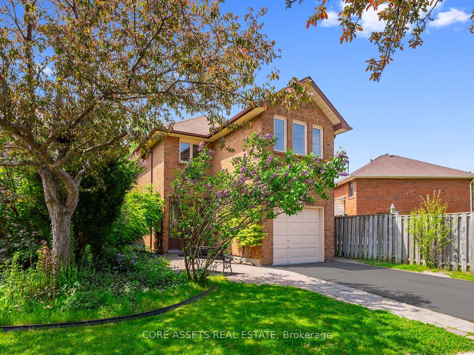 4242 Perivale Rd, Mississauga, Ontario L5C3Y5 Sold History HouseSigma