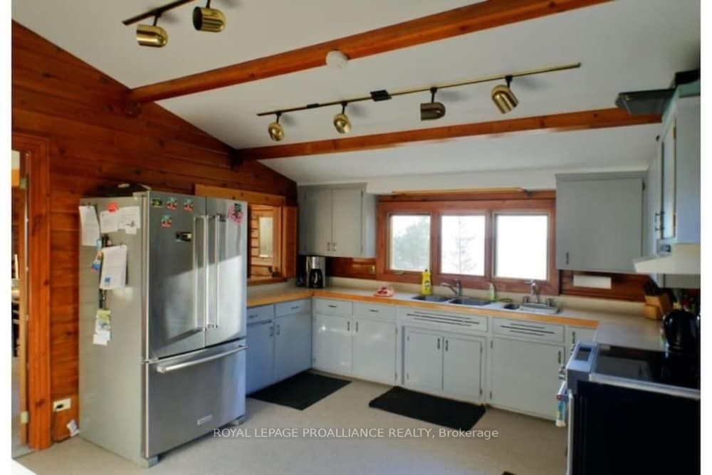 217 Cemetary Lane, Prince Edward County 5