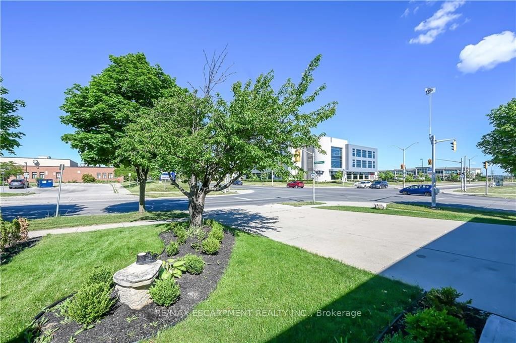 Unit LOWER - 296 WINTERBERRY Drive, Stoney Creek 5