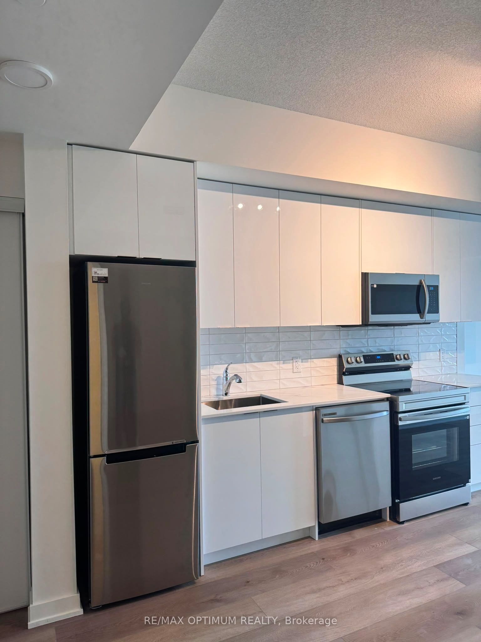 Unit 711 - 33 Erie Avenue, Brantford 5