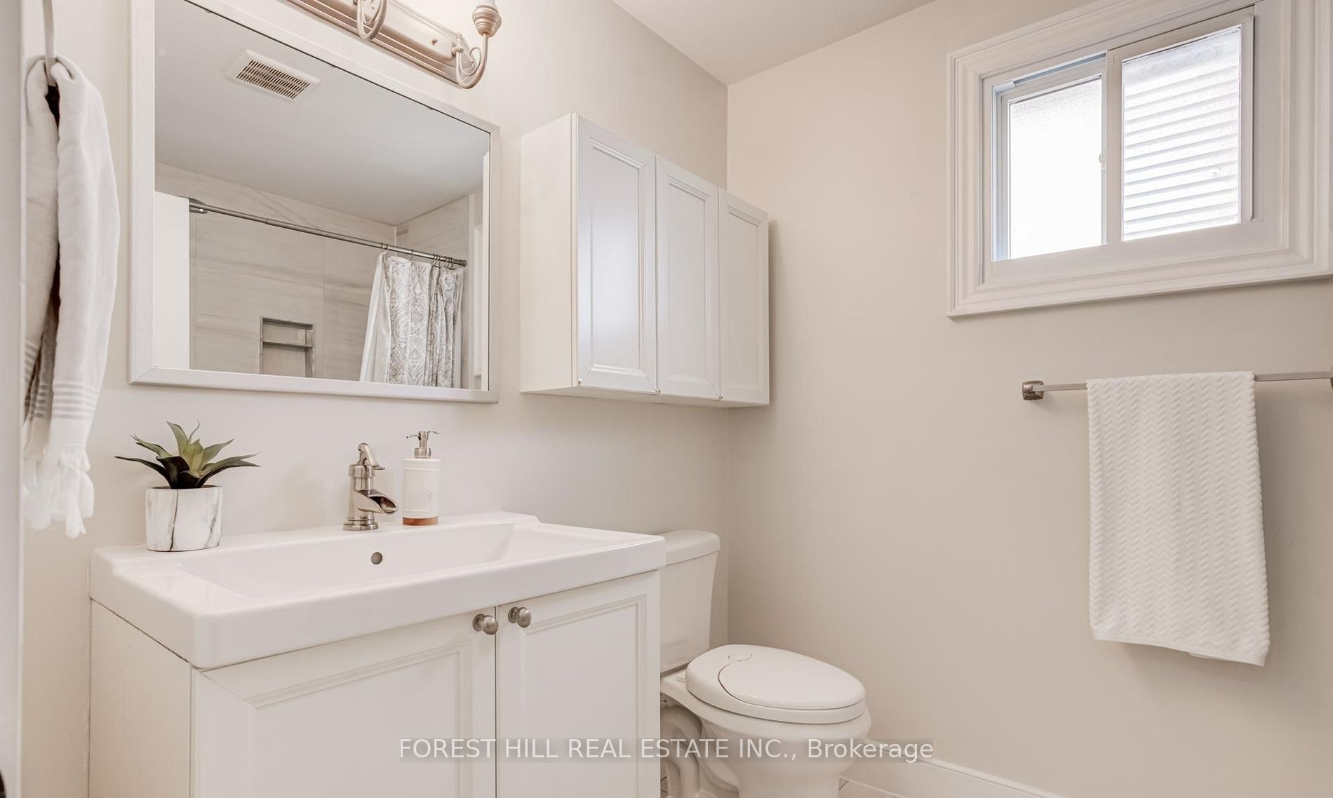 Unit Room 1 - 115 Amberly Boulevard, Ancaster 3