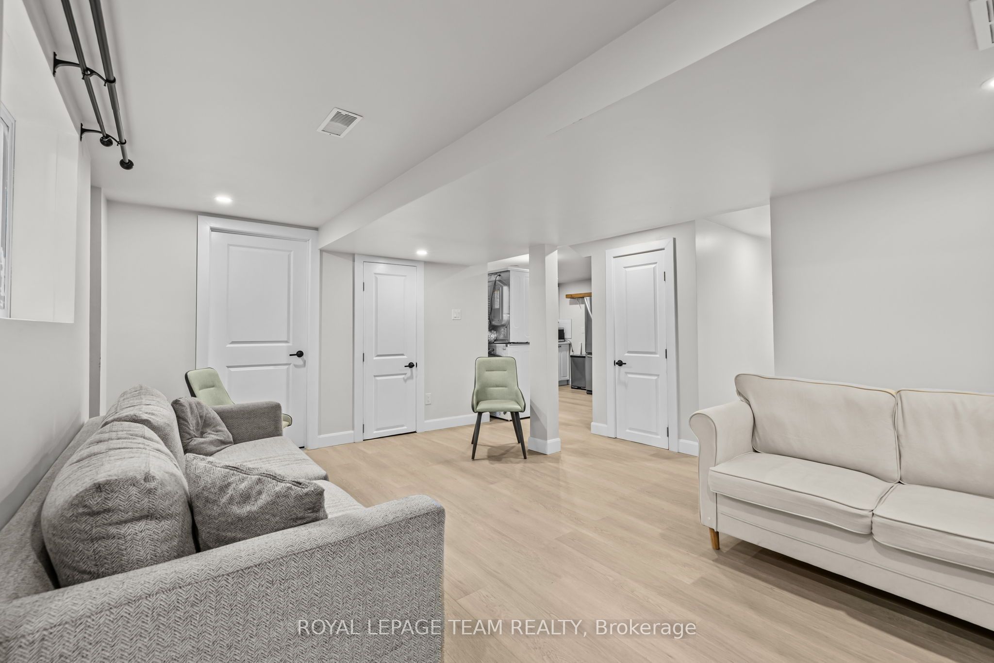 Unit B - 1288 Plante Drive, Ottawa 4