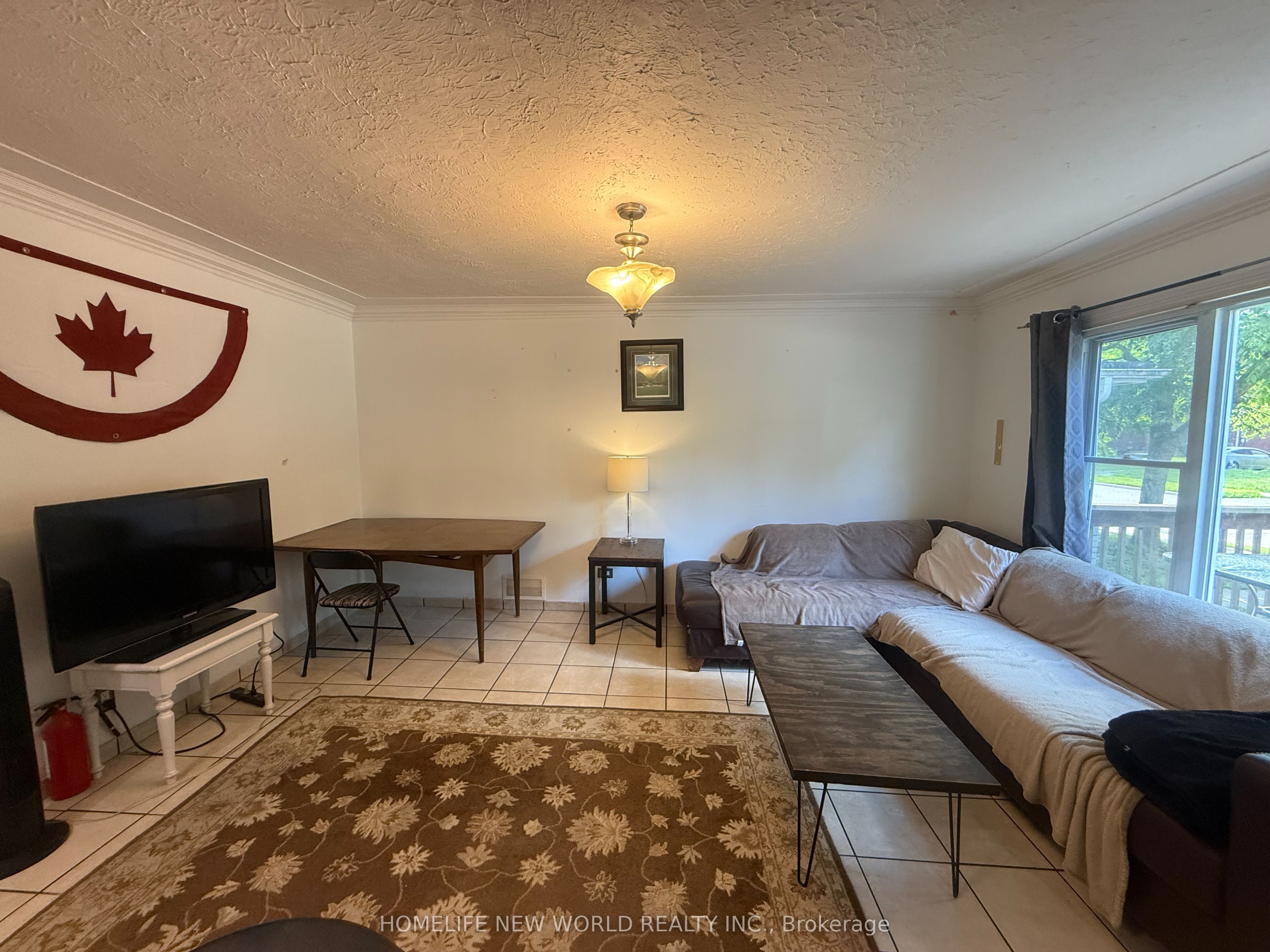 Unit Lower level - 235 Bernard Avenue, London 5