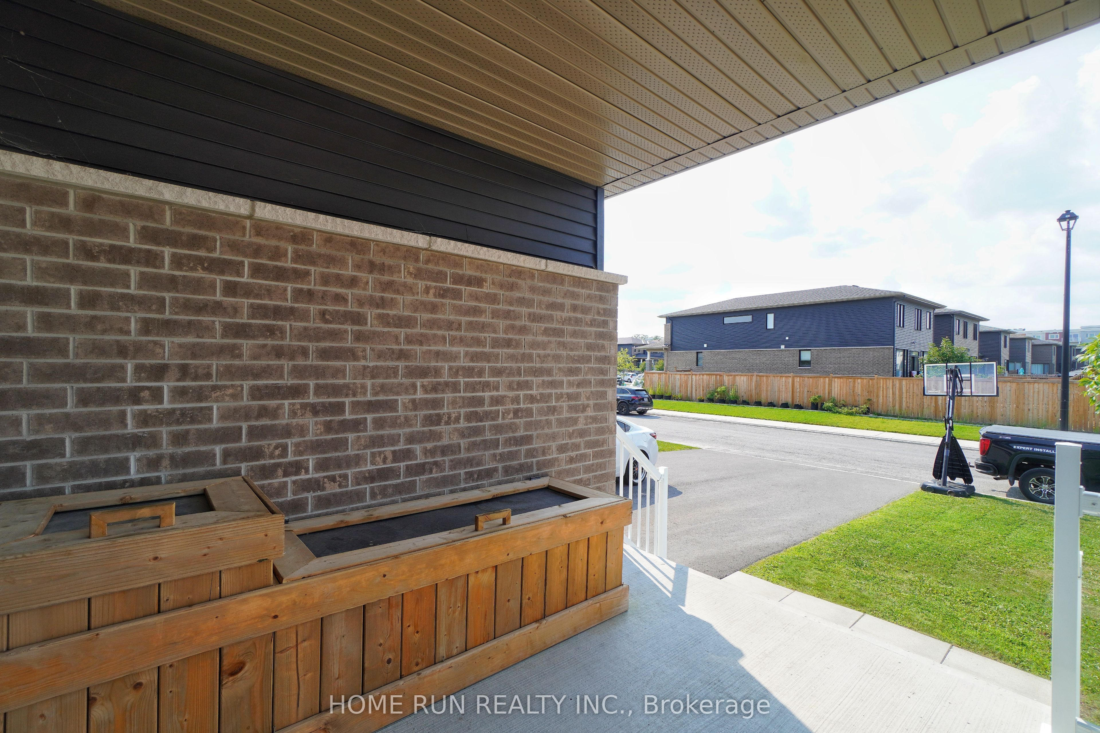282 Nelson Street E, Carleton Place 3