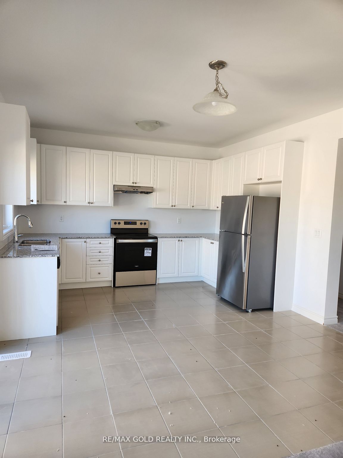 338 Russell Street, Southgate 2