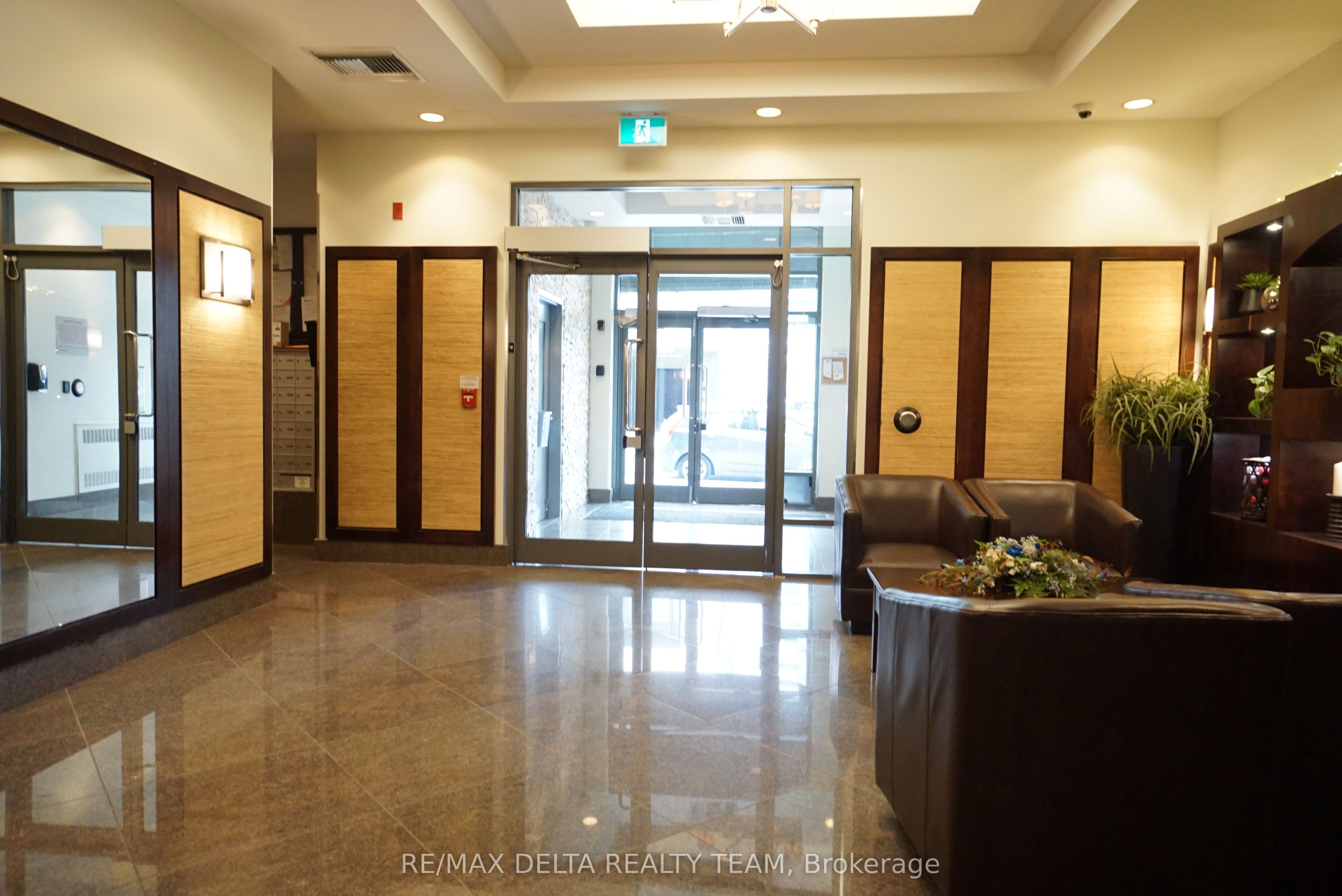 Unit 1213 - 200 BESSERER Street, Ottawa 3