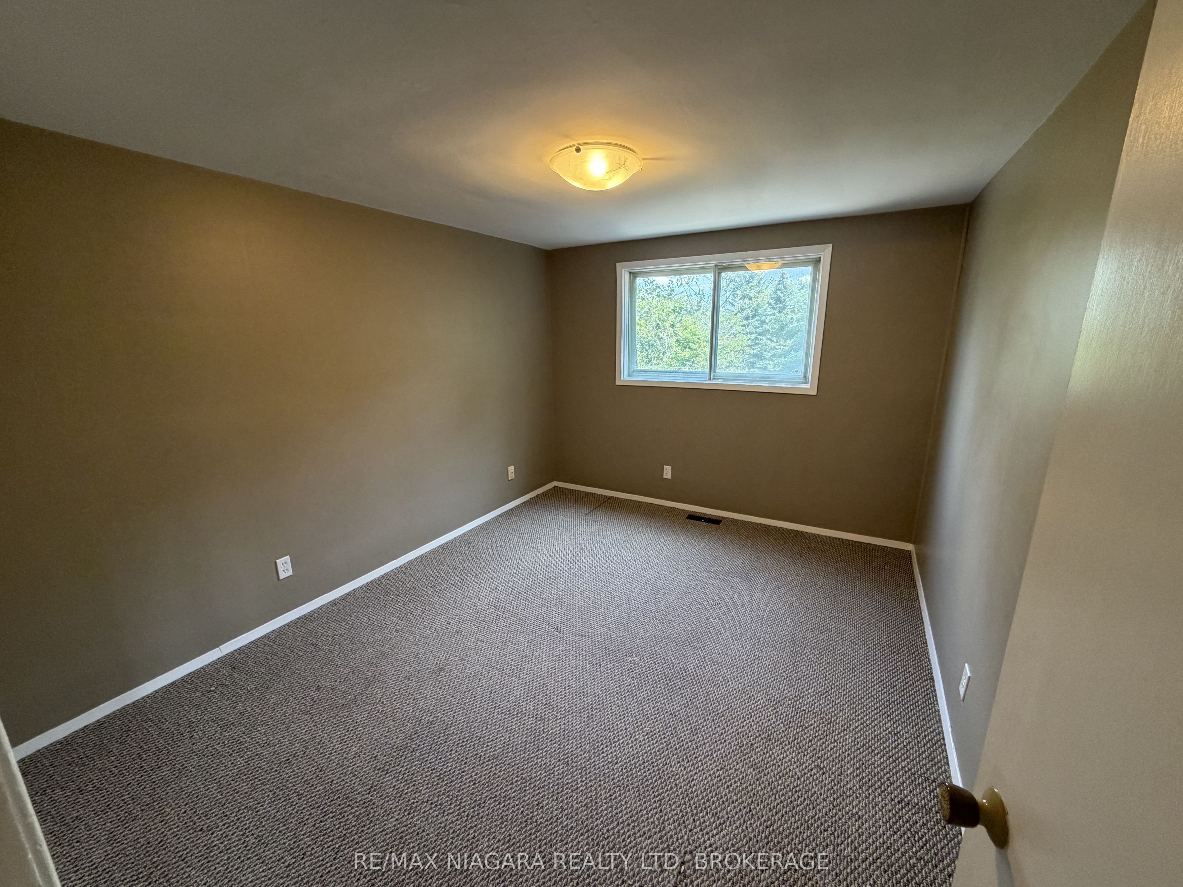 Unit 4 - 21 Woodlawn Road, Welland 5