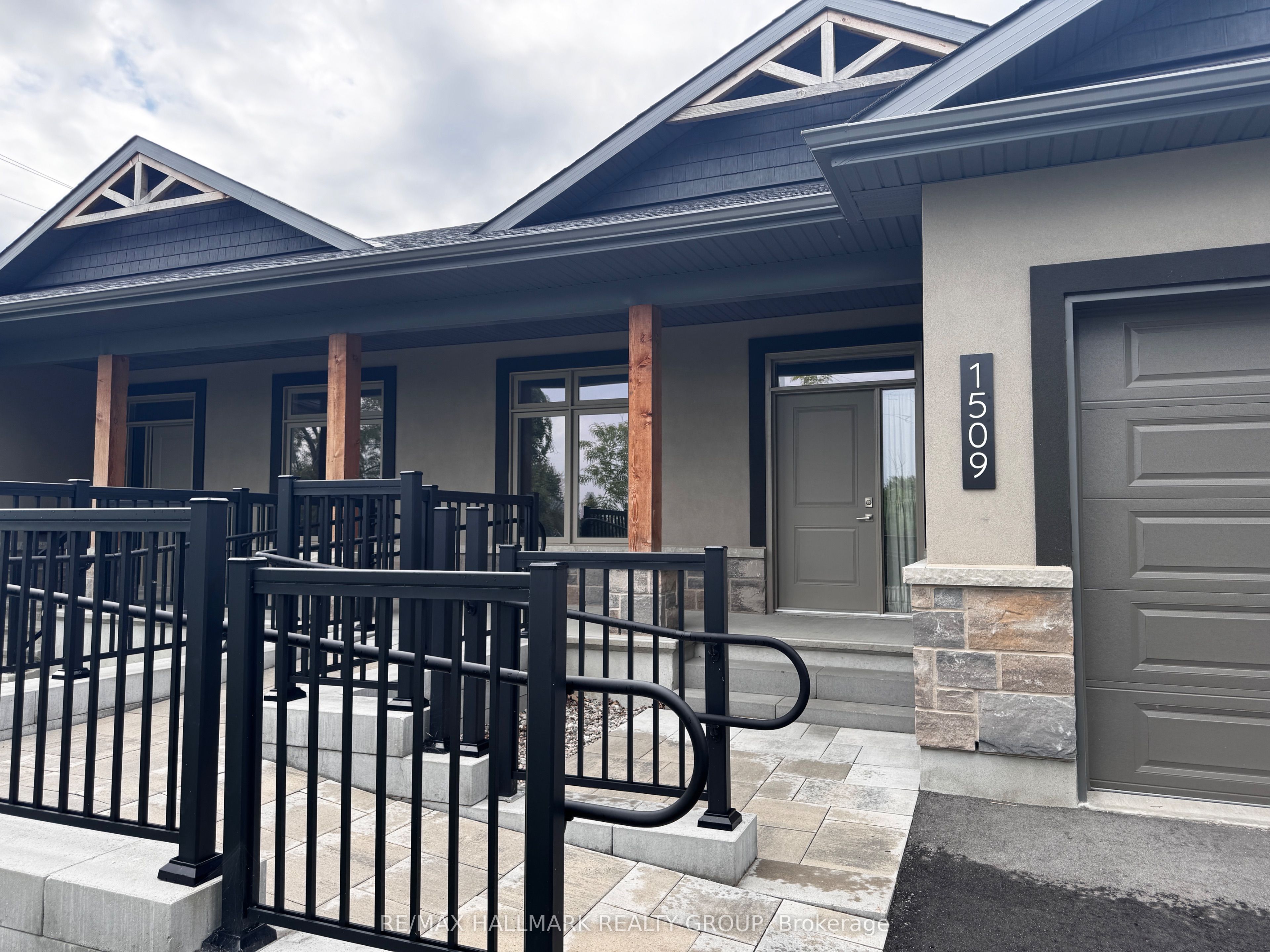 1509 Flanders Road, Brockville 2