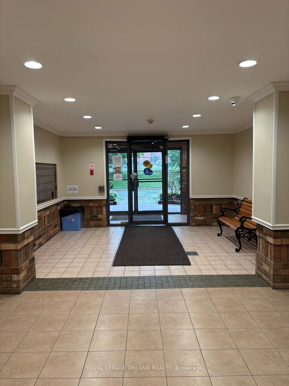 Unit 310 - 986 Huron Street, London 3