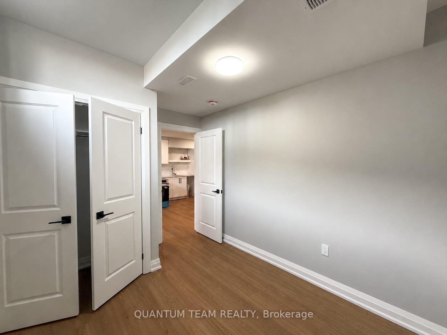 Unit 2 - 6196 Curlin Crescent, Niagara Falls 4