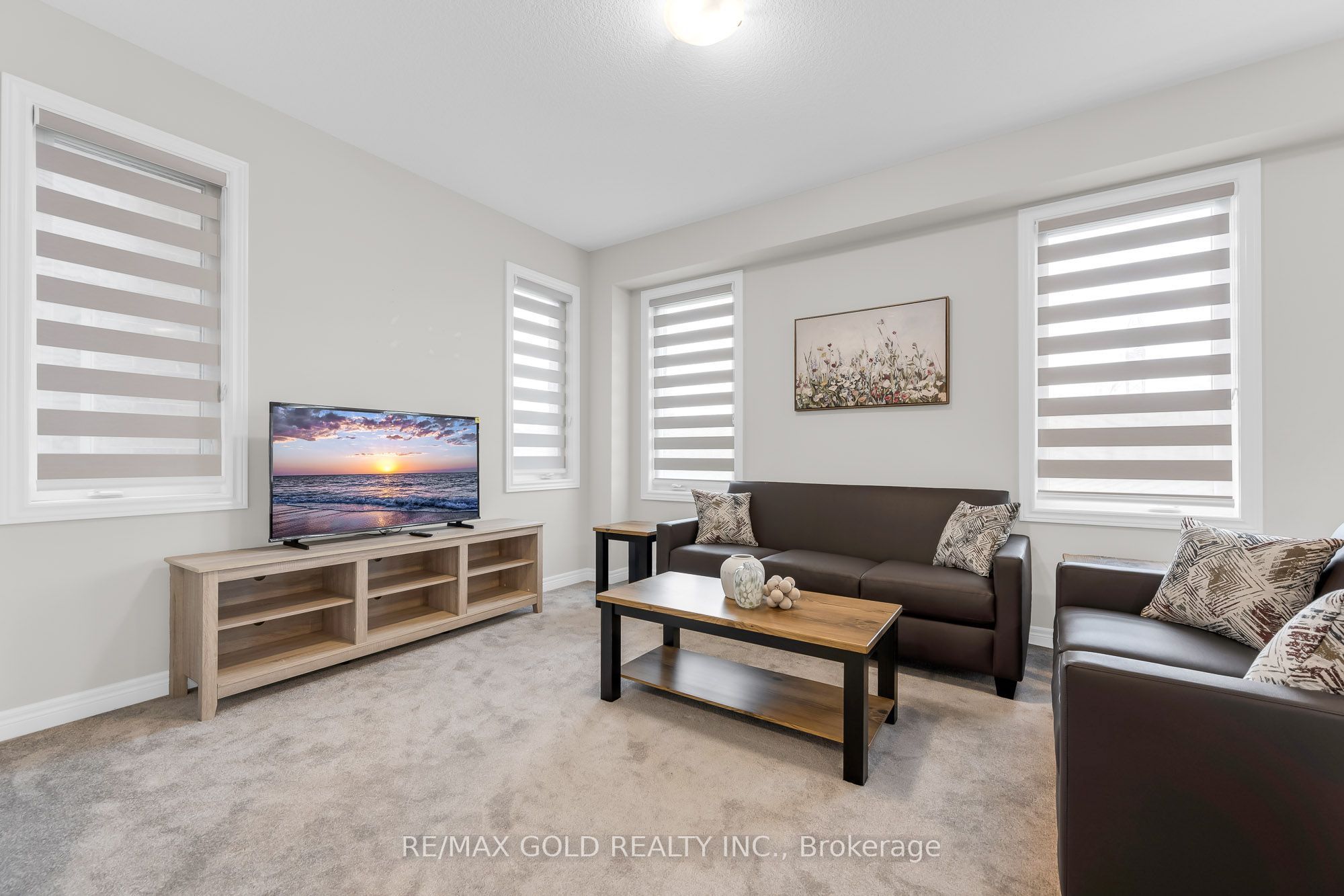 83 Pinot Crescent, Stoney Creek 4