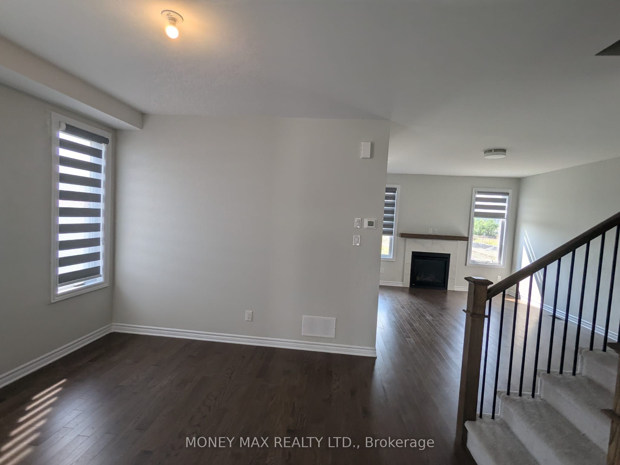 246 Rue De Beaugency Street, Orleans-Gloucester 5