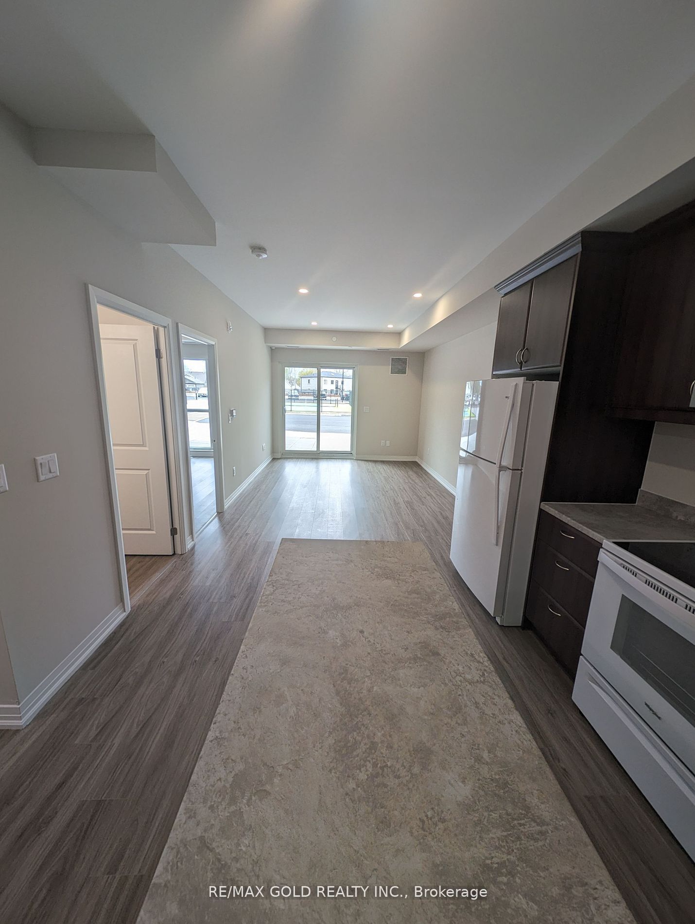 Unit 105 - 50 Herrick Avenue, St. Catharines 4