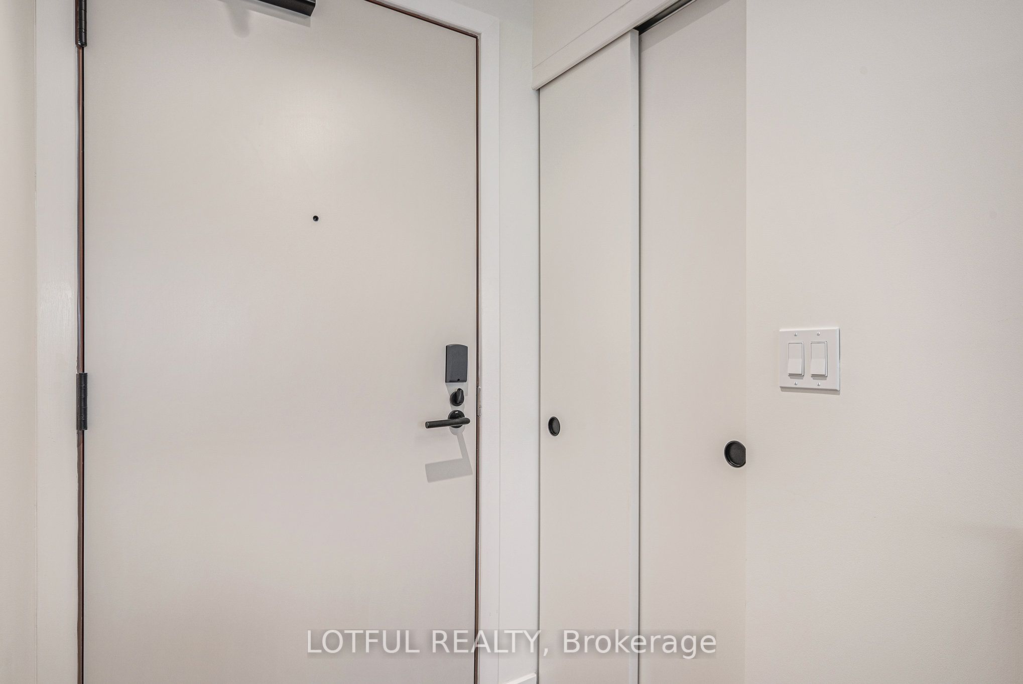 Unit 1305 - 560 RIDEAU Street, Ottawa 2
