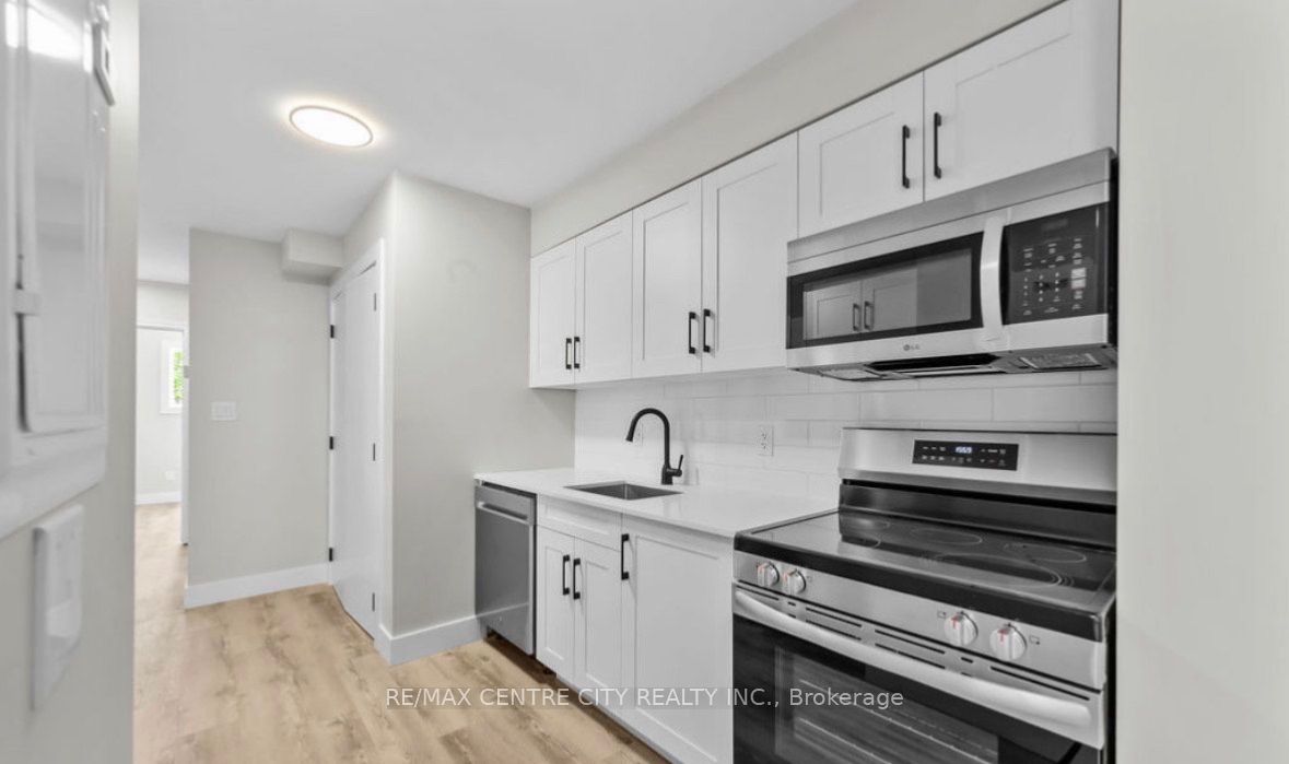 Unit 4C - 400 Scenic Drive N, London 2