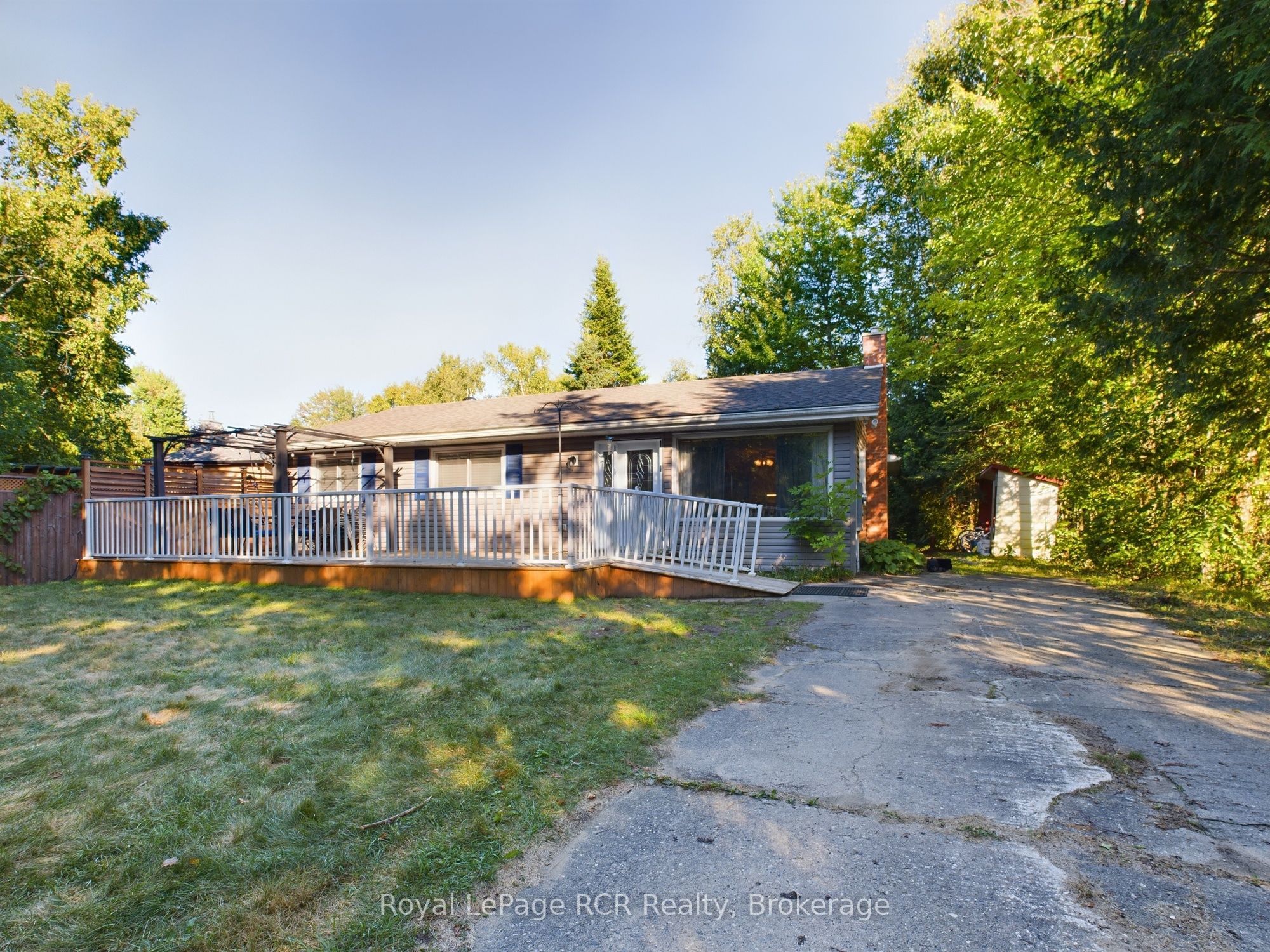 26 ROBERT Drive, Saugeen Shores 2