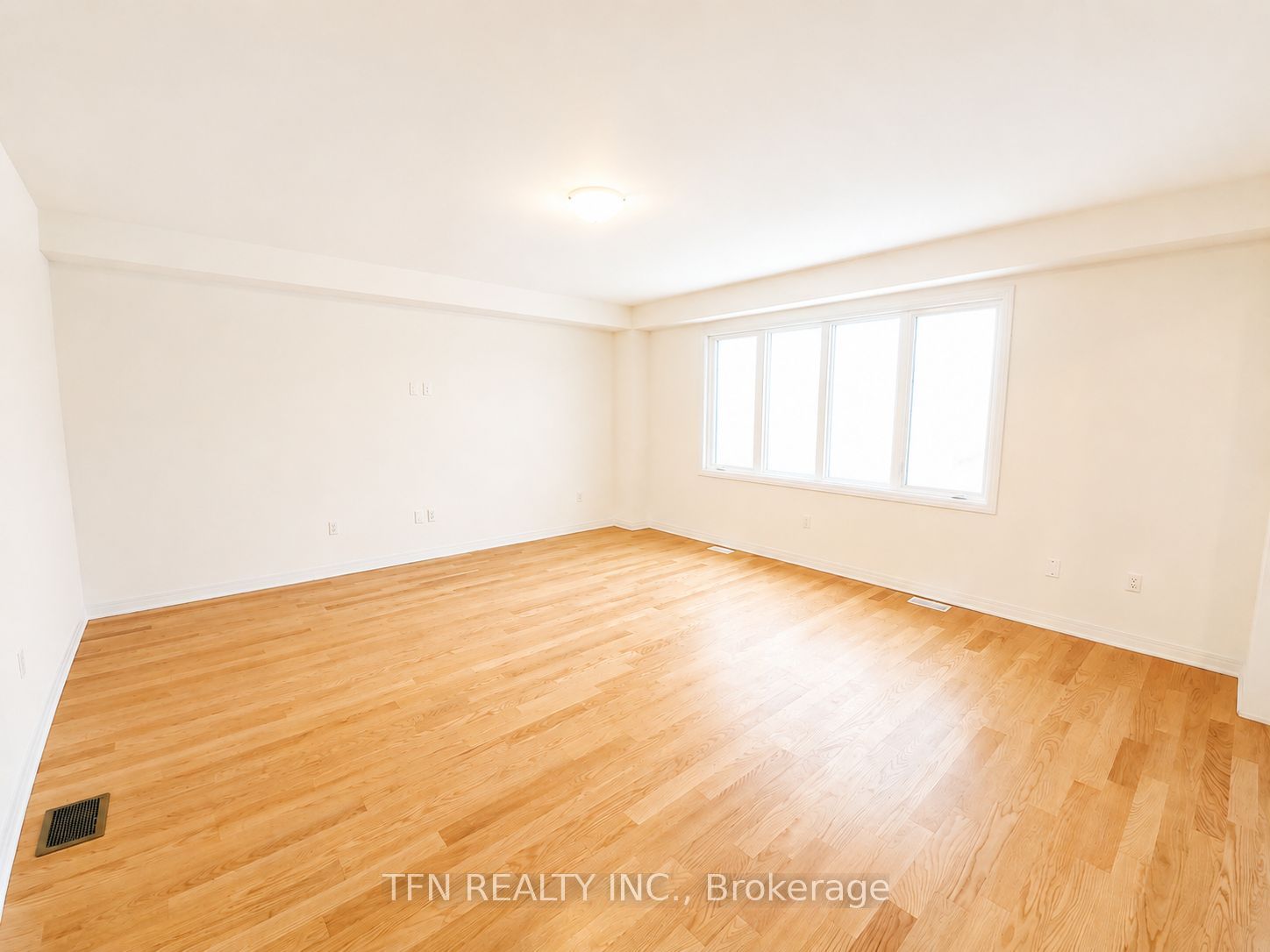 8 Wilmot Road, Brantford 3
