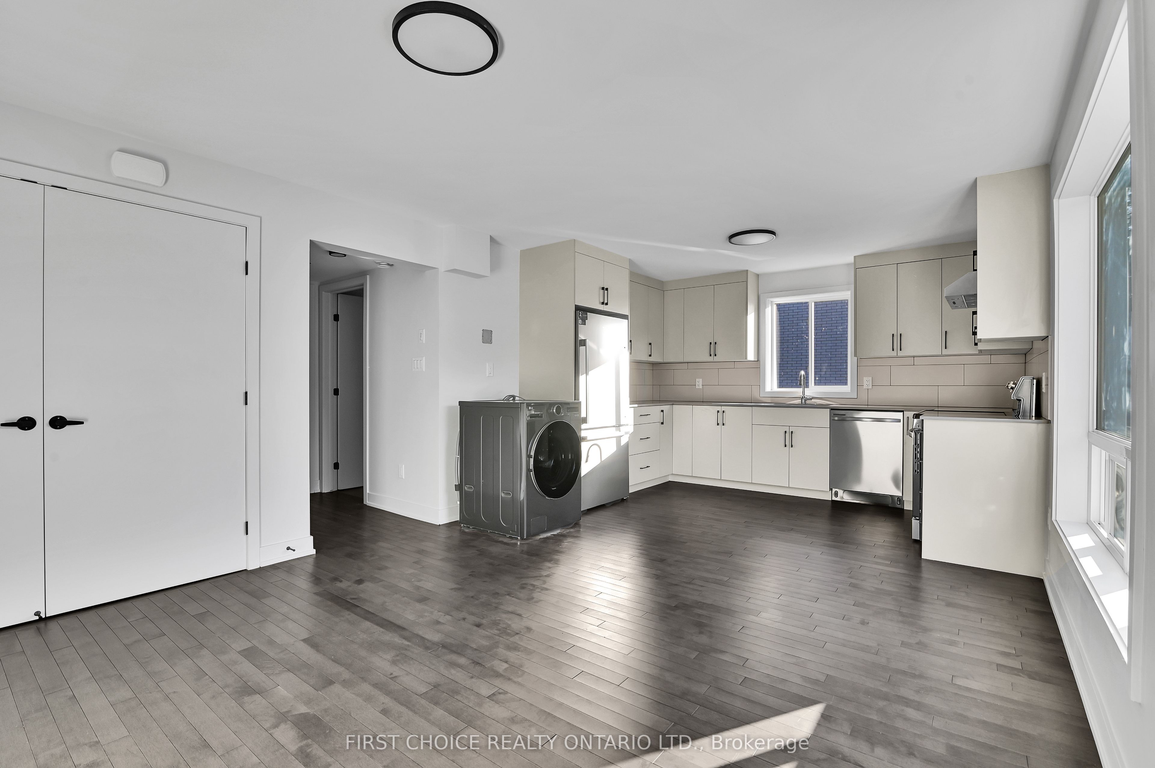 Unit 1 - 972 Dynes Road, Ottawa 5