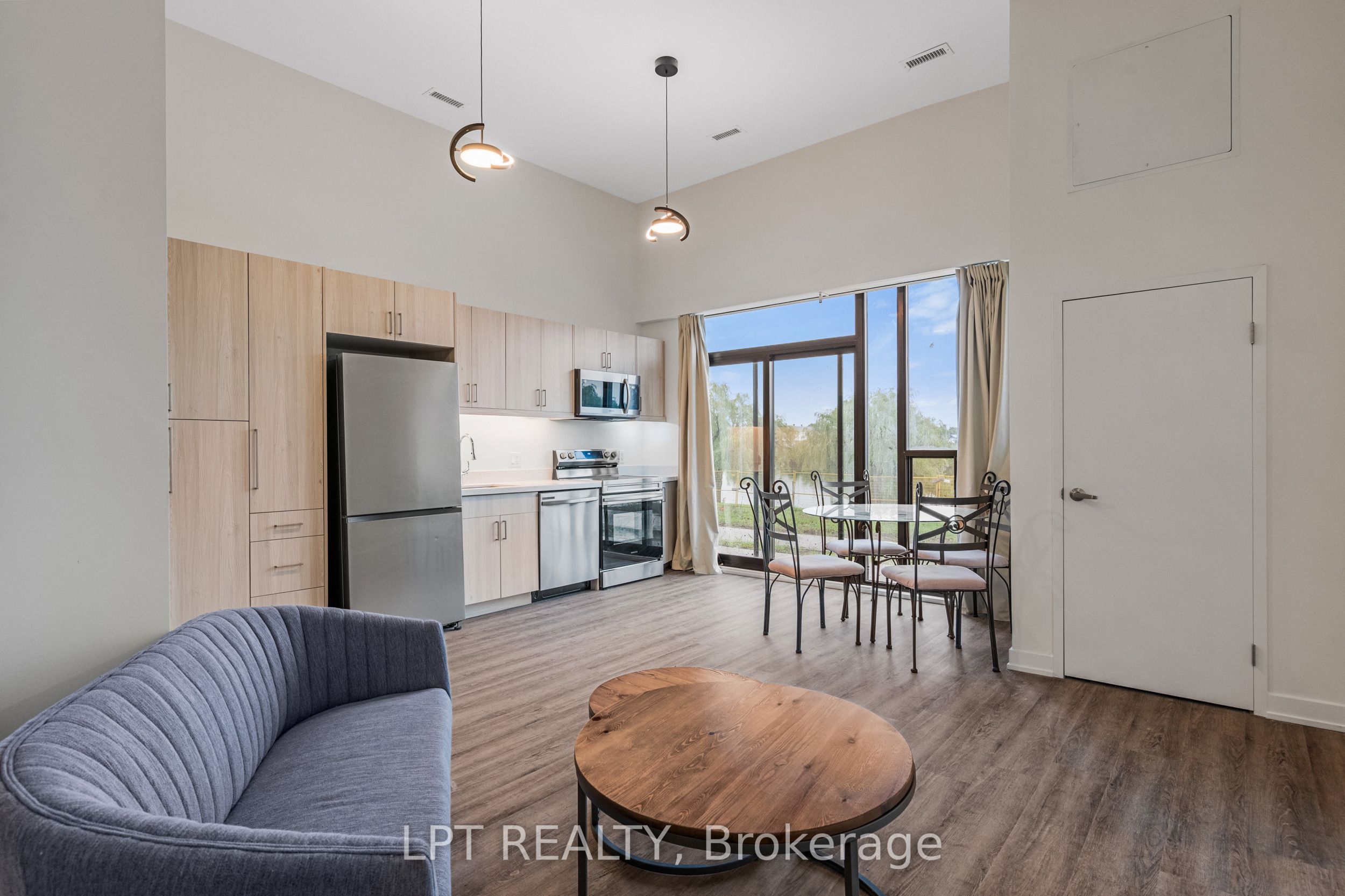 Unit 116 - 350 Prince Charles Drive S, Welland 1