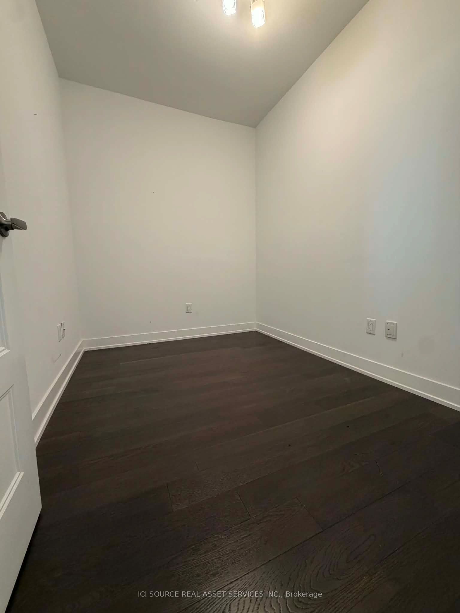 Unit 805 - 200 Inlet Private, Cumberland 2