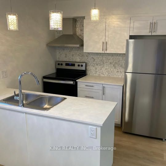 Unit 101 - 894 Adelaide Street N, London 4