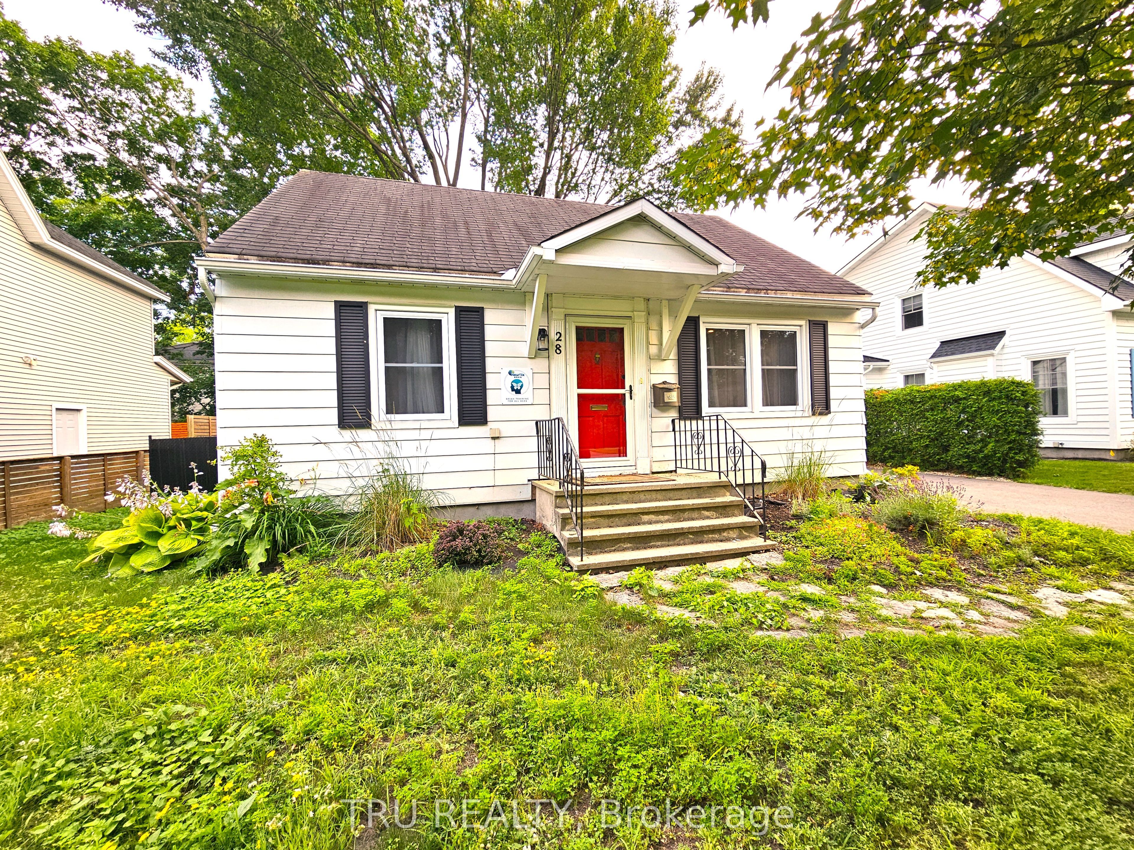 28 Arundel Avenue, Ottawa 2