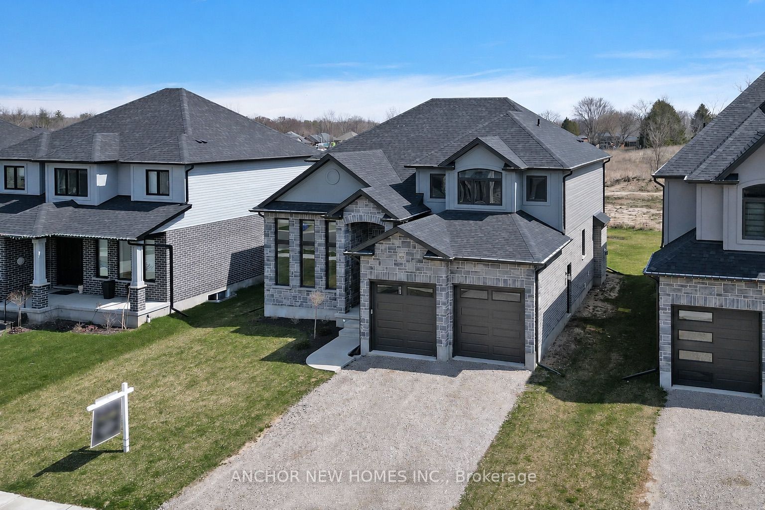 101 Beech Boulevard, Tillsonburg 1