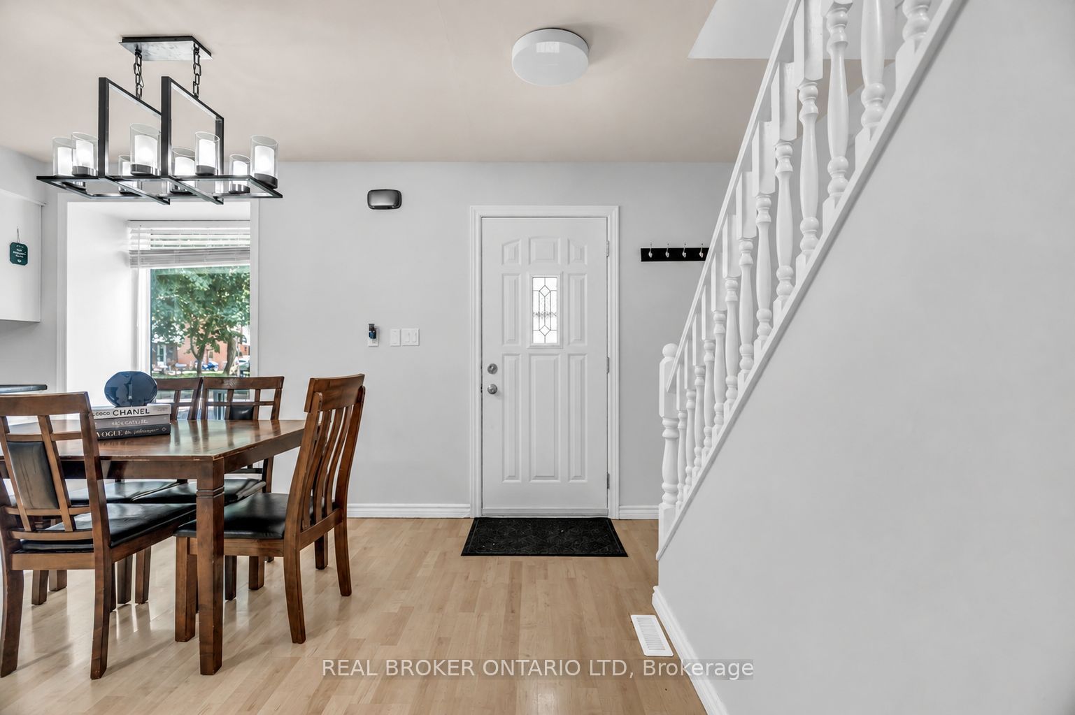 60 Tilipe Road, London 5