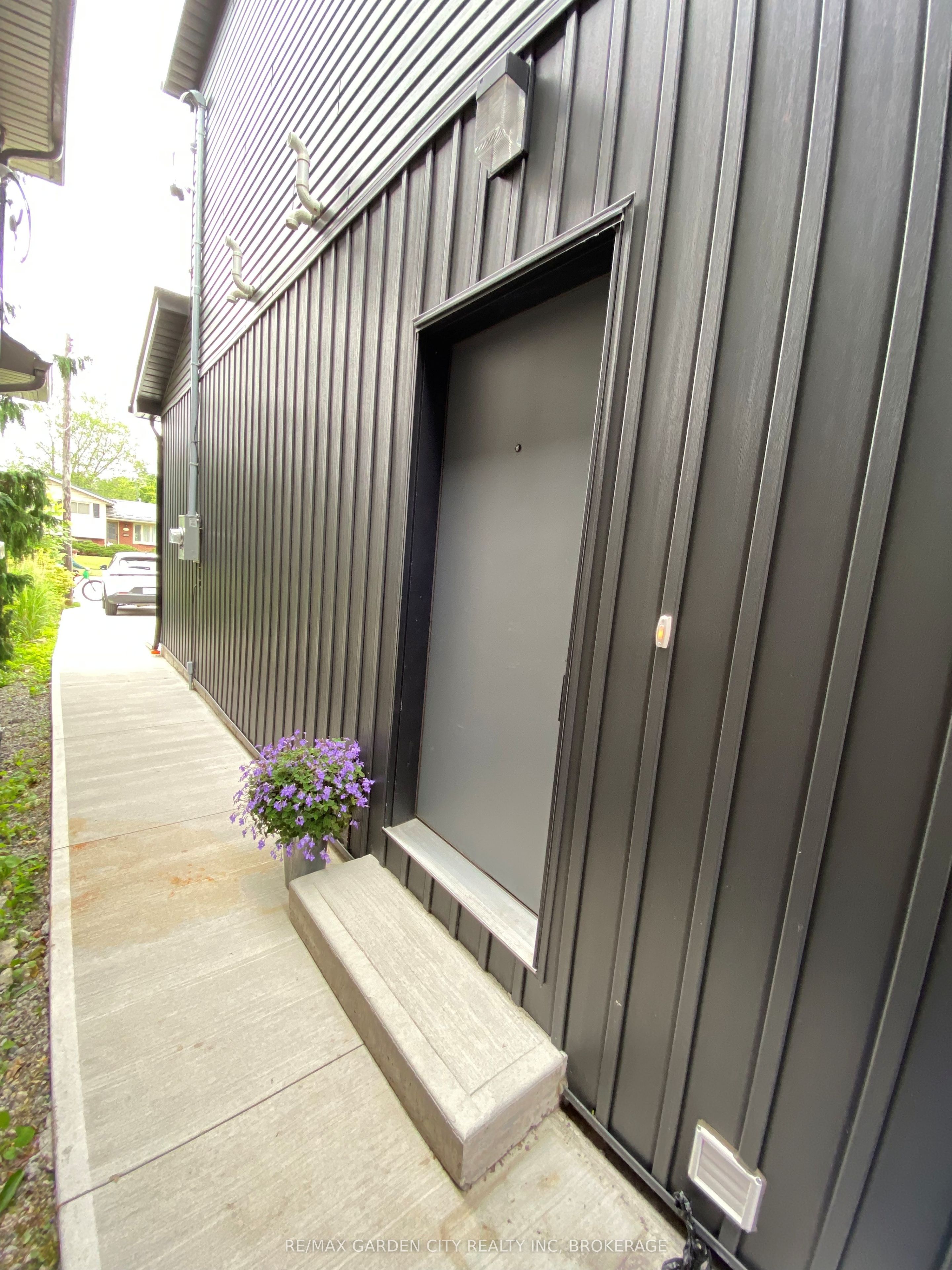 Unit LOWER - 618 Clare Avenue, Welland 2