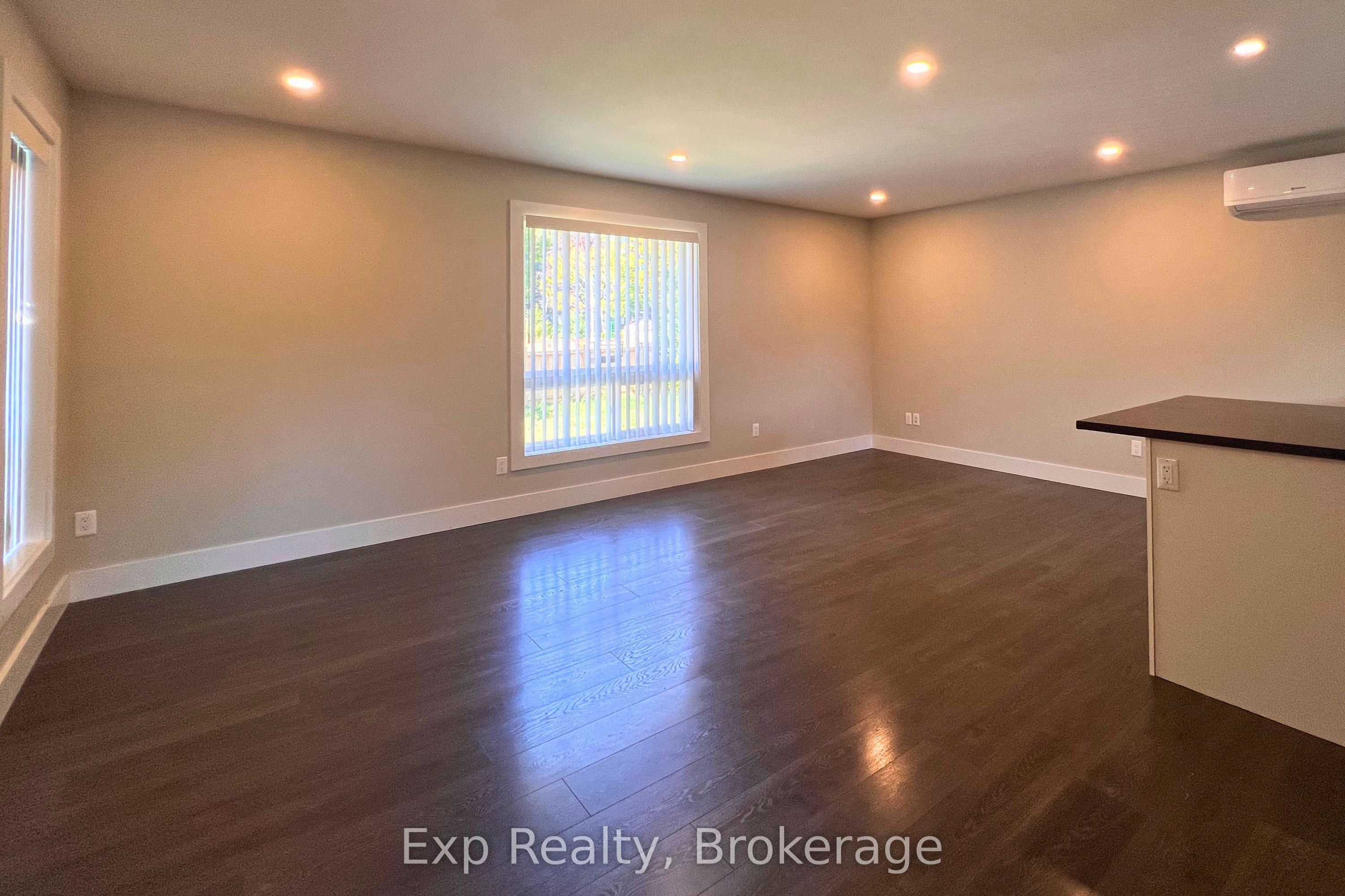 Unit UNIT B - 20 Munro Avenue, Belleville 4
