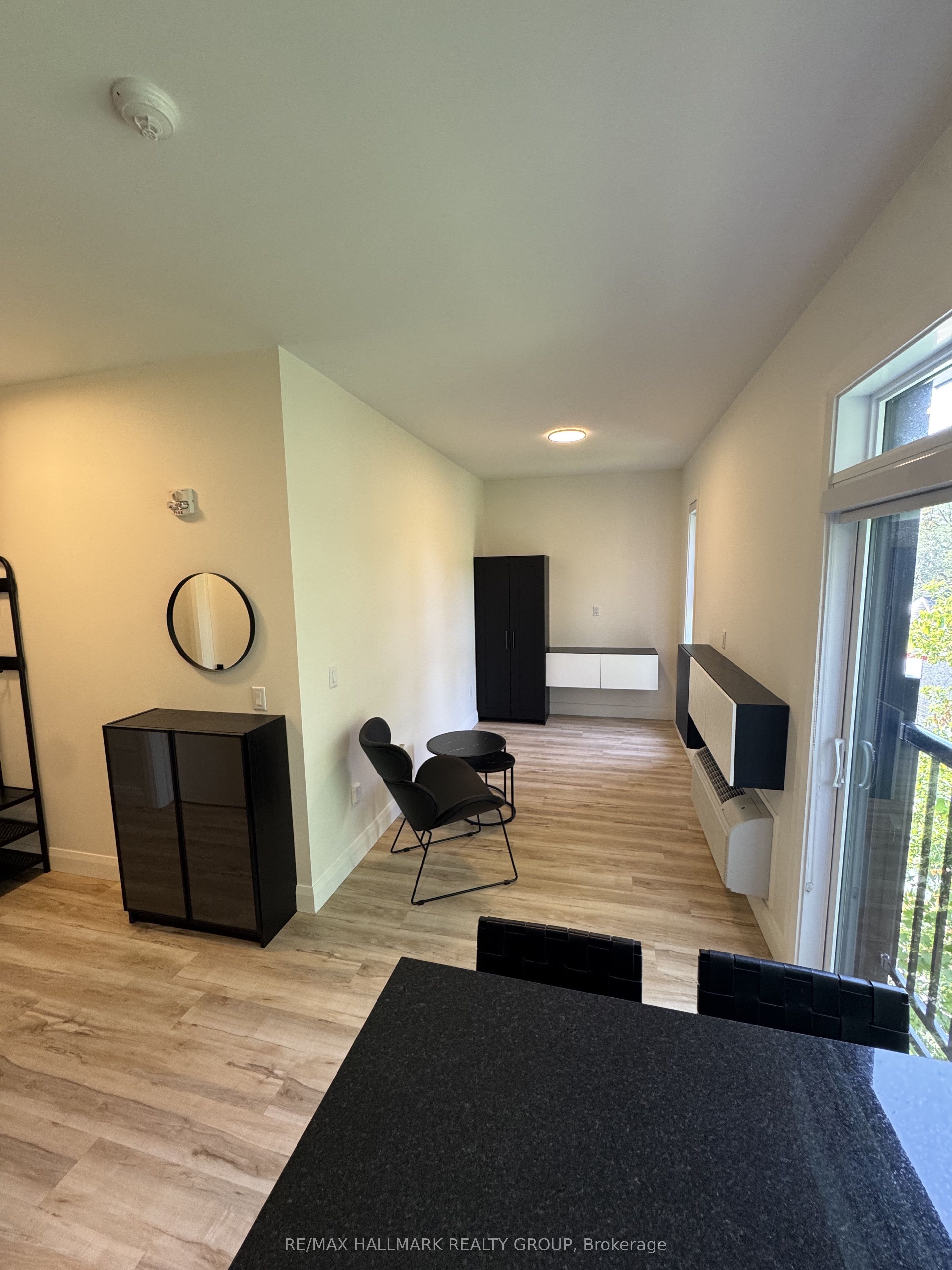 Unit 303 - 25 Grant Street, Ottawa 5
