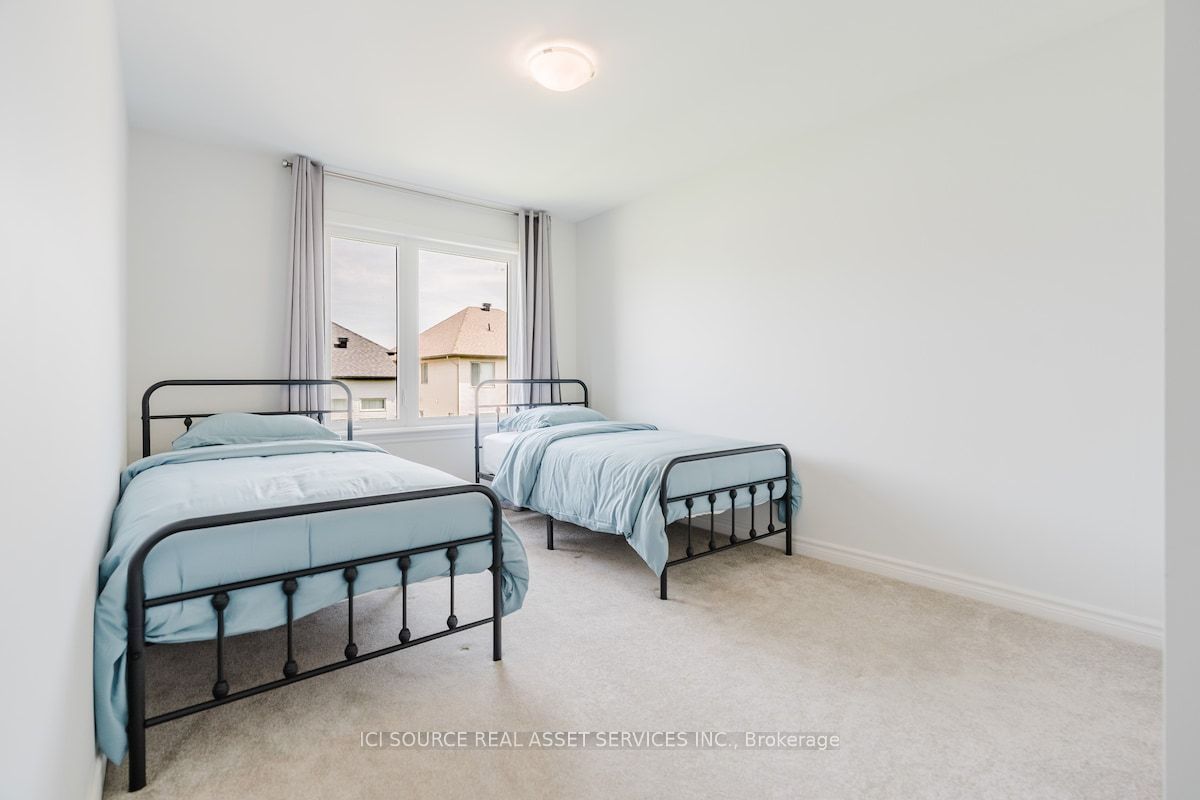 674 Capricorn Circle, Orleans-Gloucester 5