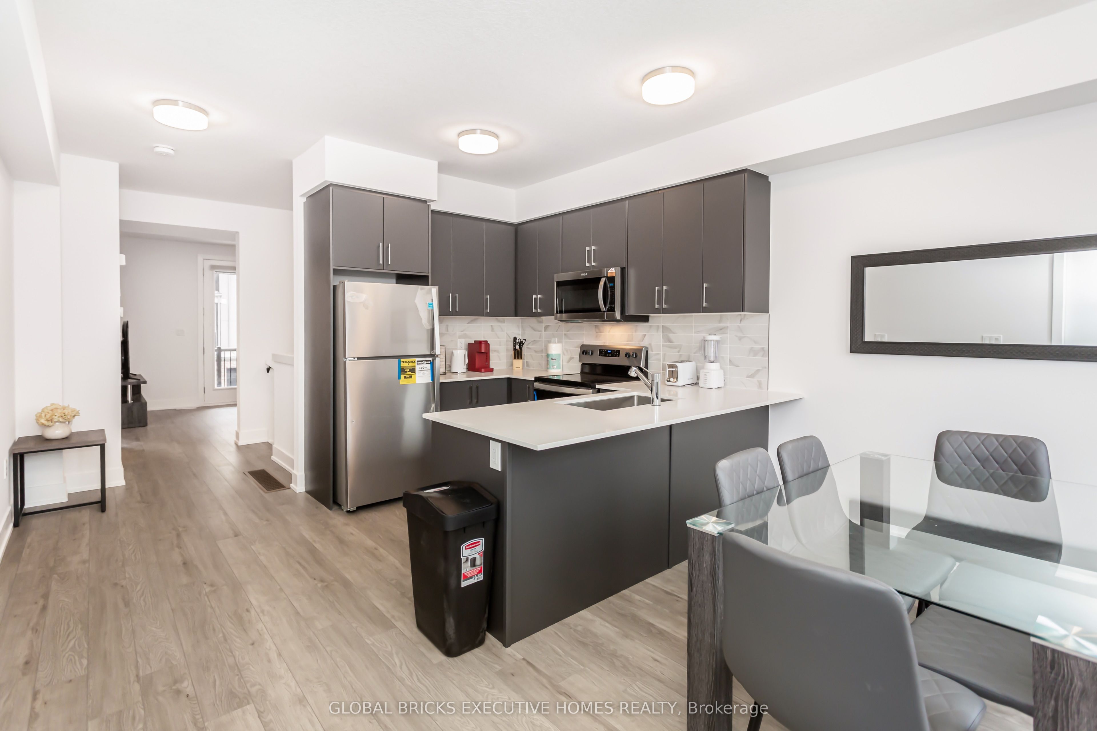 Unit 15 - 99 Roger Street, Waterloo 4