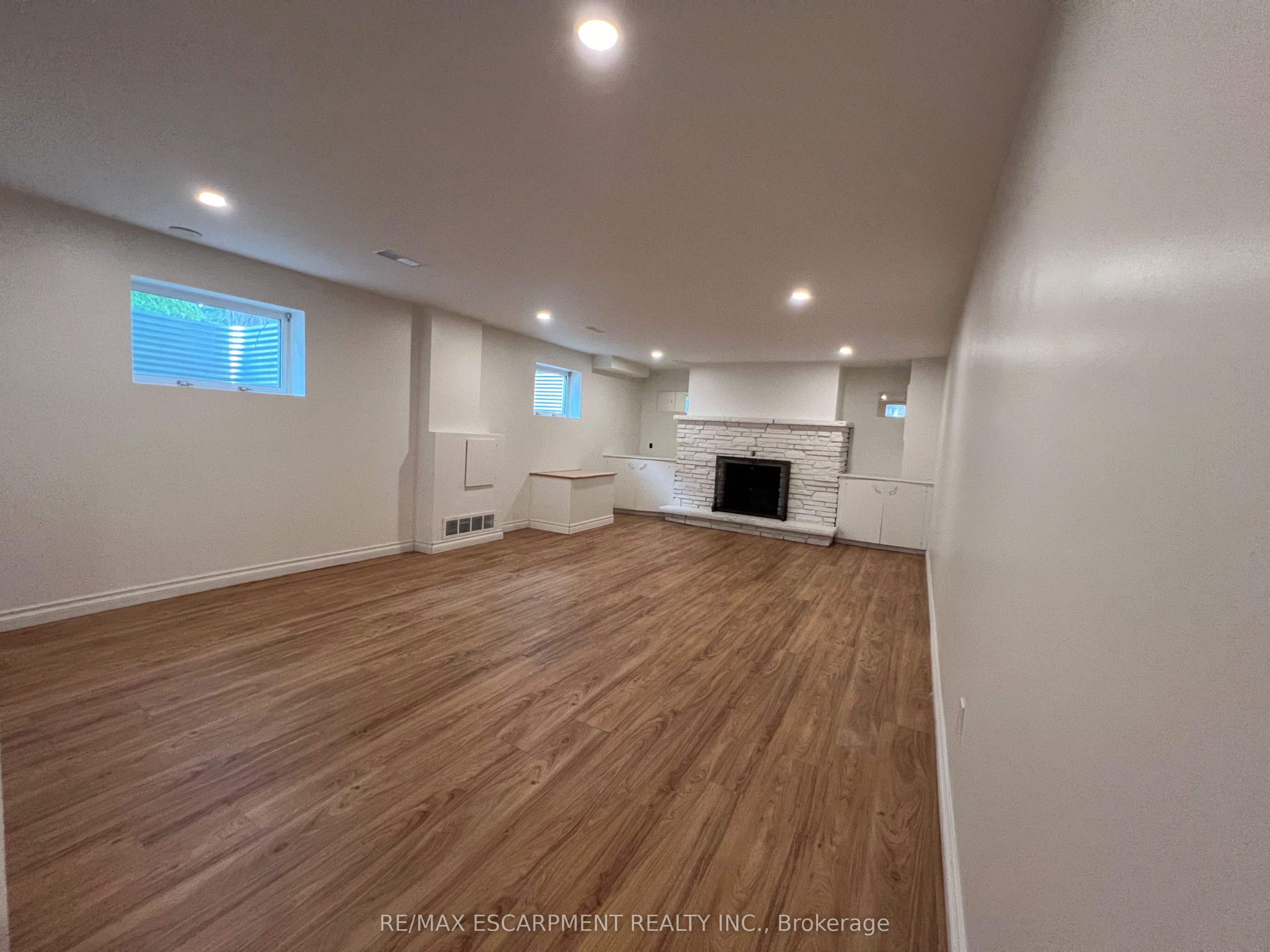 Unit Lower - 9 Collingwood Street, Guelph 4