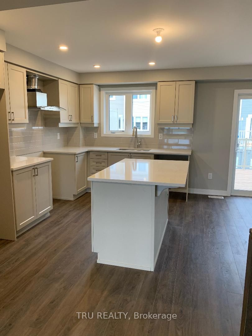 32 Limnos Lane N, West Carleton Twp 3