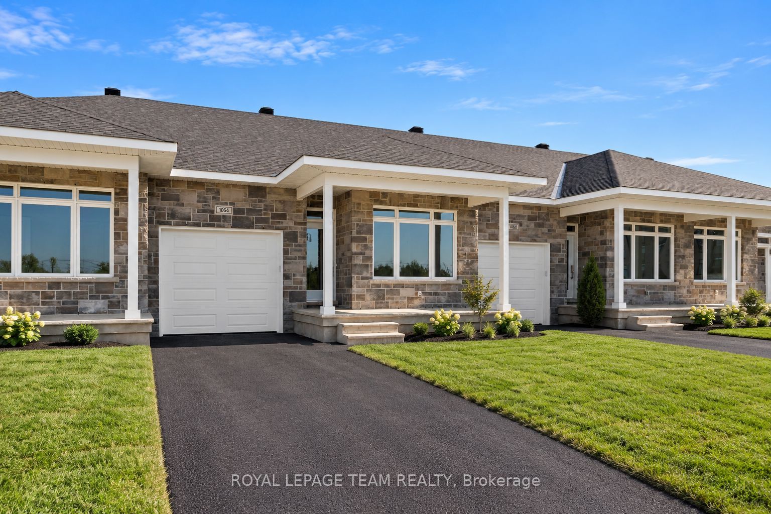 1064 Dobbie Street, Brockville 1