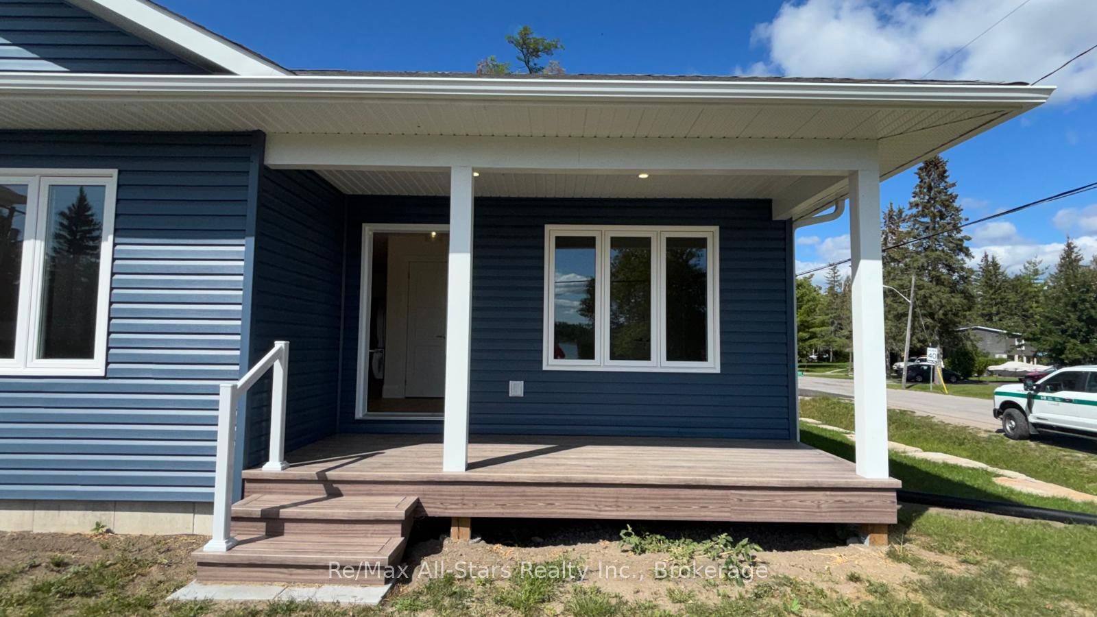 Unit B - 191 Front Street W, Kawartha Lakes 2